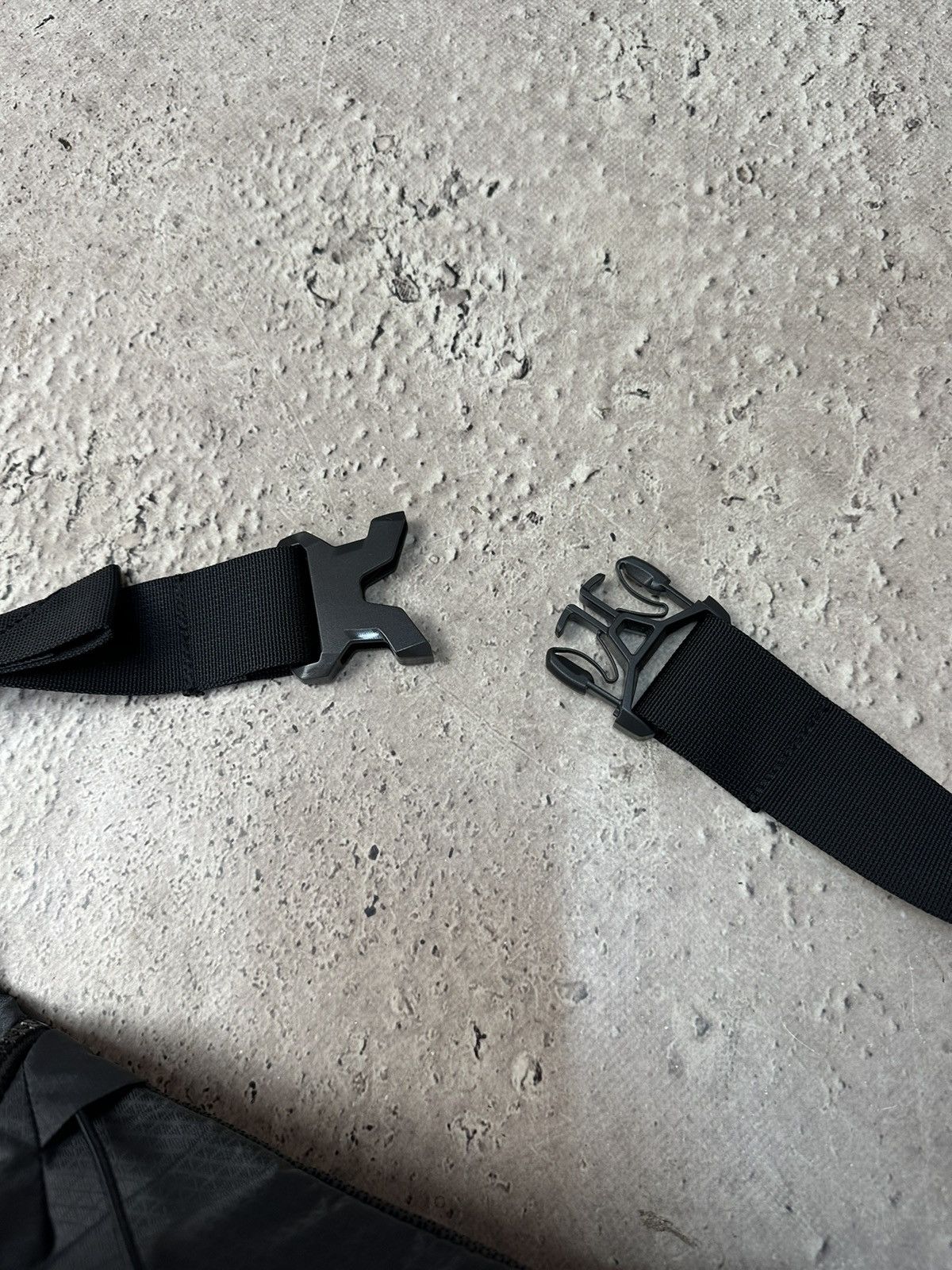 The North Face × Vintage The North Face Lumbnical Bag Black Sling Nylon Size ONE SIZE - 7 Thumbnail