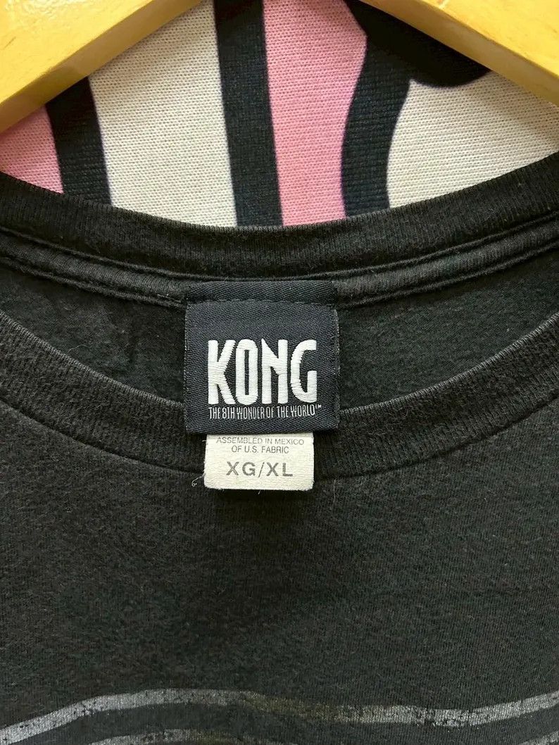 Vintage Vintage 2005 King Kong Movie Promo tshirt size XL Size US XL / EU 56 / 4 - 4 Thumbnail