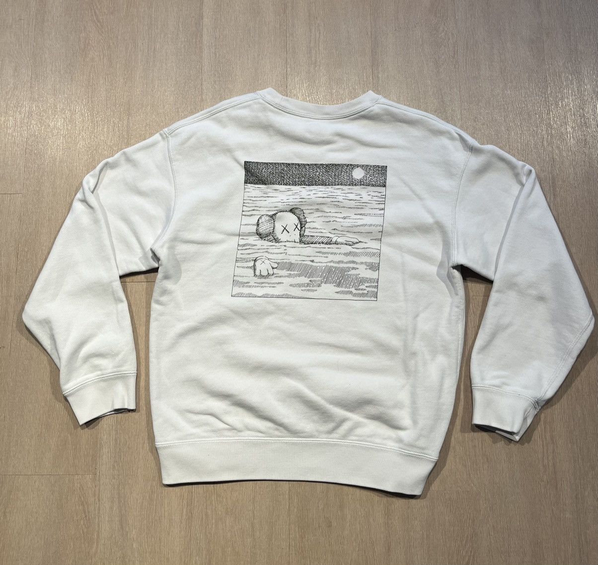 Kaws Kaws x Uniqlo sweater Medium Size US M / EU 48-50 / 2 - 2 Thumbnail