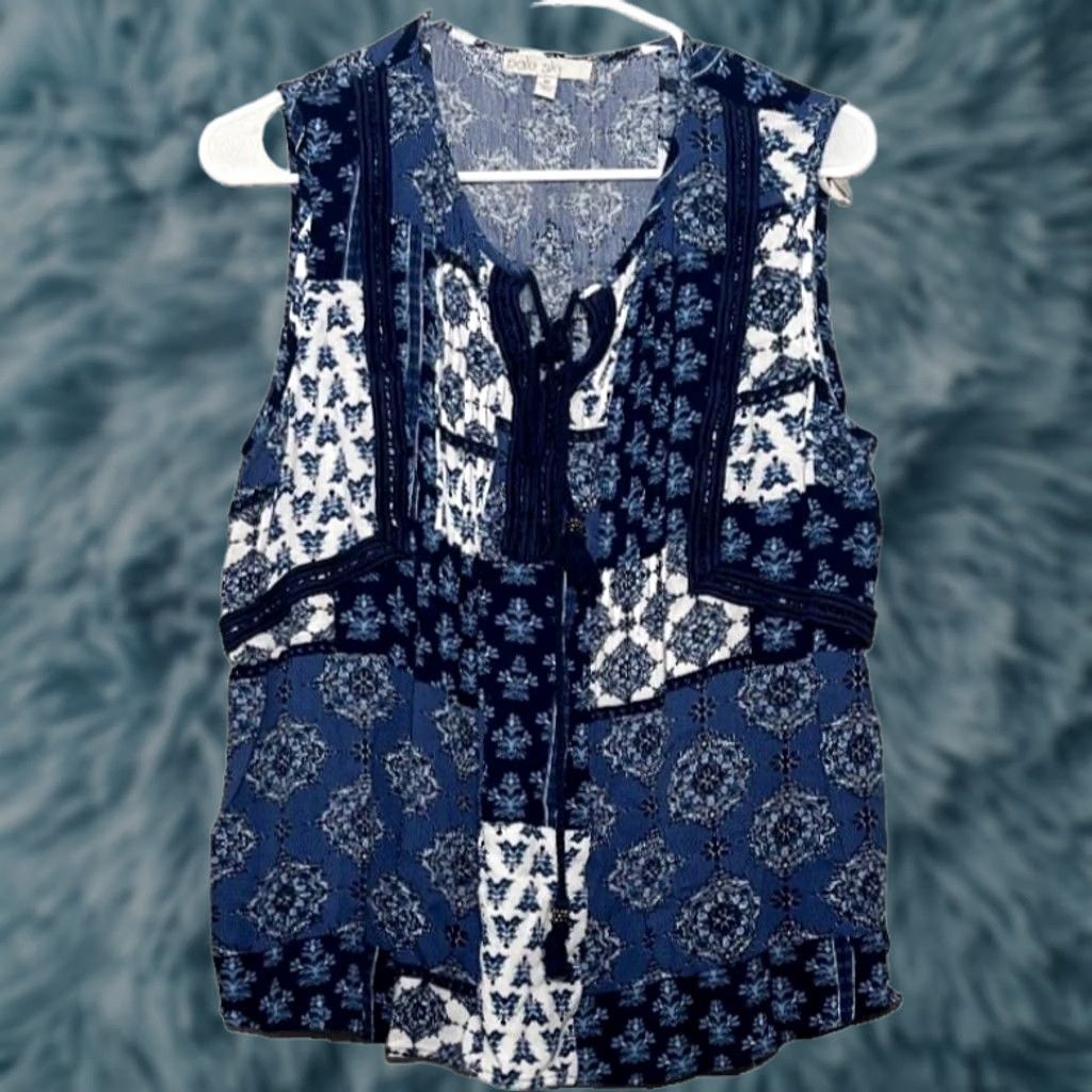 Vintage Pale Sky Top Womens M Blue Sleeveless Women Floral Patchwork Embroidered Boho Size M / US 6-8 / IT 42-44 - 1 Thumbnail
