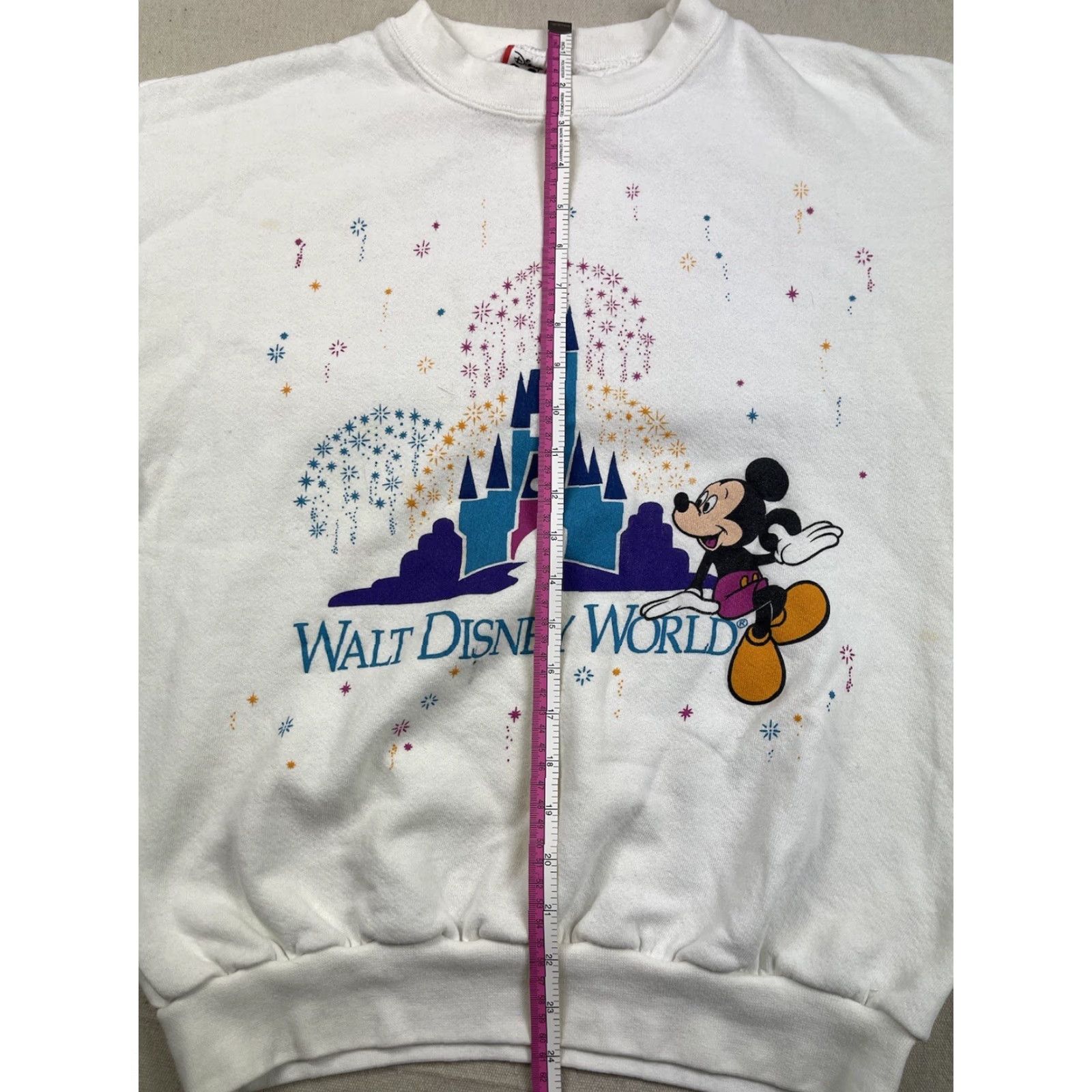 Disney VINTAGE Disney Mickey Magic Kingdom Epcot Crewneck Sweatshirt Mens Sz L USA Shirt Size US L / EU 52-54 / 3 - 7 Thumbnail