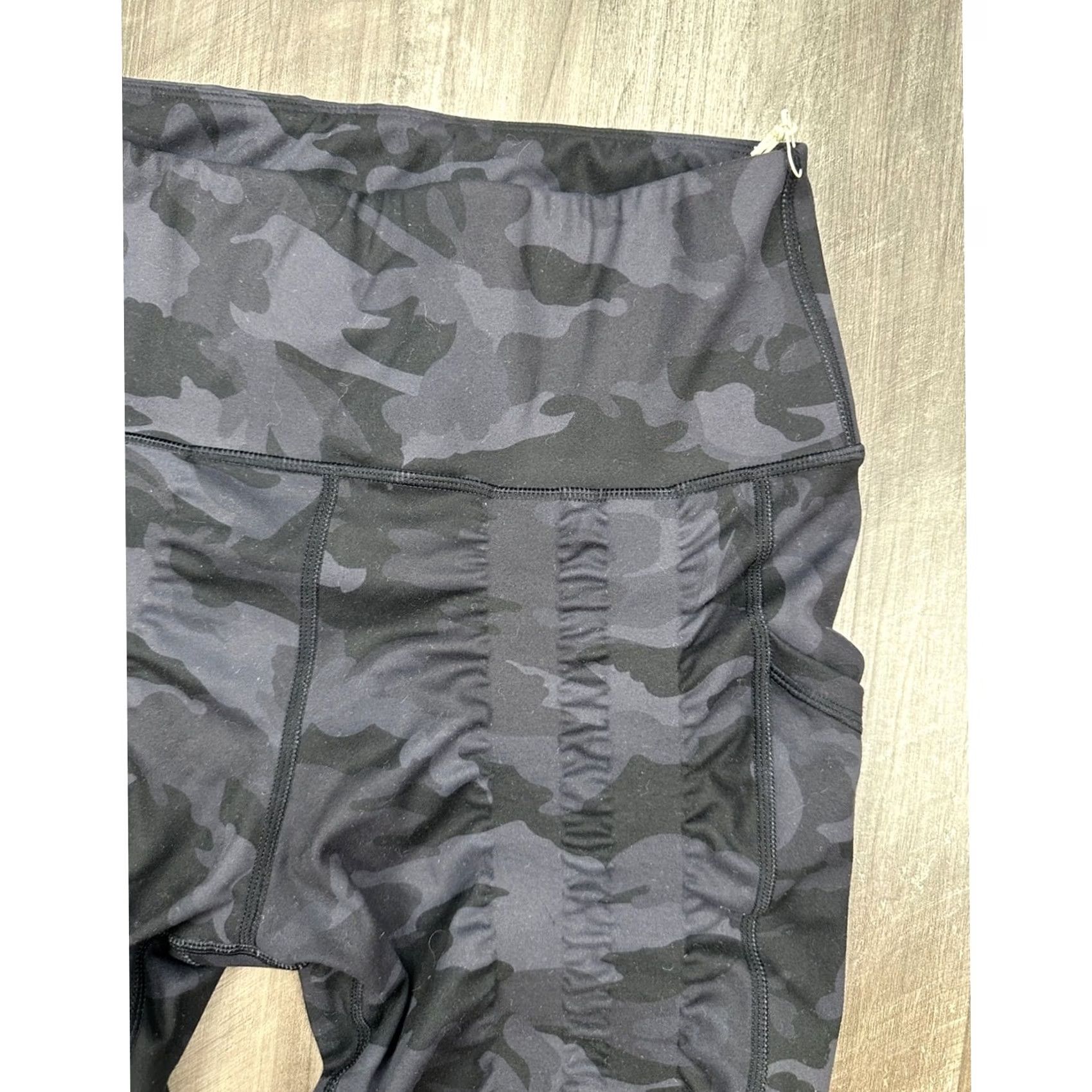 Vintage Sweetflexx High Rise Pockets Camo Resistance Leggings Womens 8 Black NWOT Leather? Size 30" / US 8 / IT 44 - 5 Thumbnail