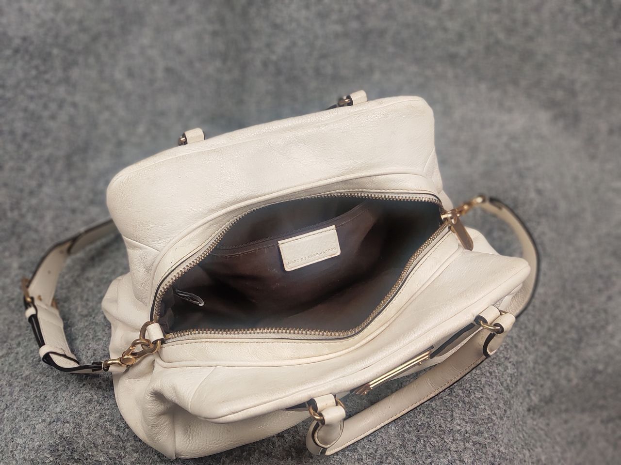 Marc by Marc Jacobs Marc Jacobs New Q Baby Groovee satchel HandBag Leather Size ONE SIZE - 19 Thumbnail
