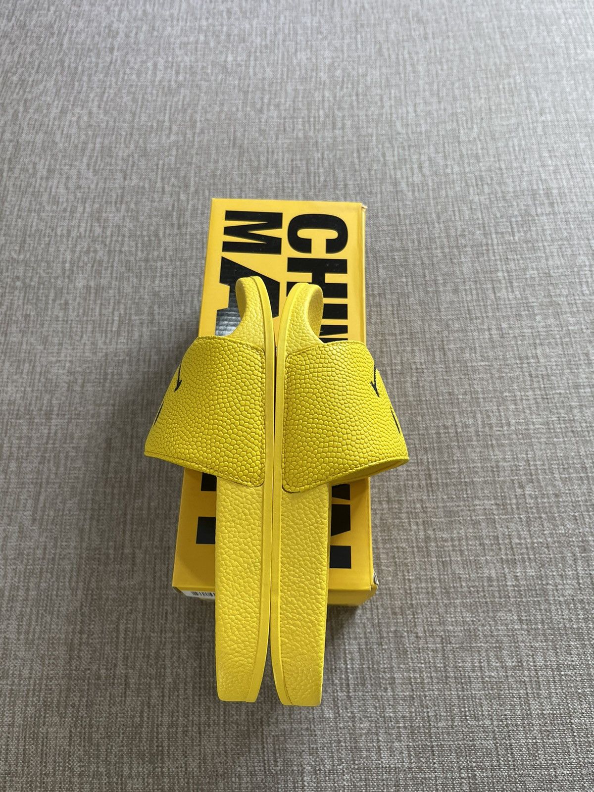 Market Chinatown Market Bball Smiley Slide Size US 5 / EU 37 - 7 Thumbnail