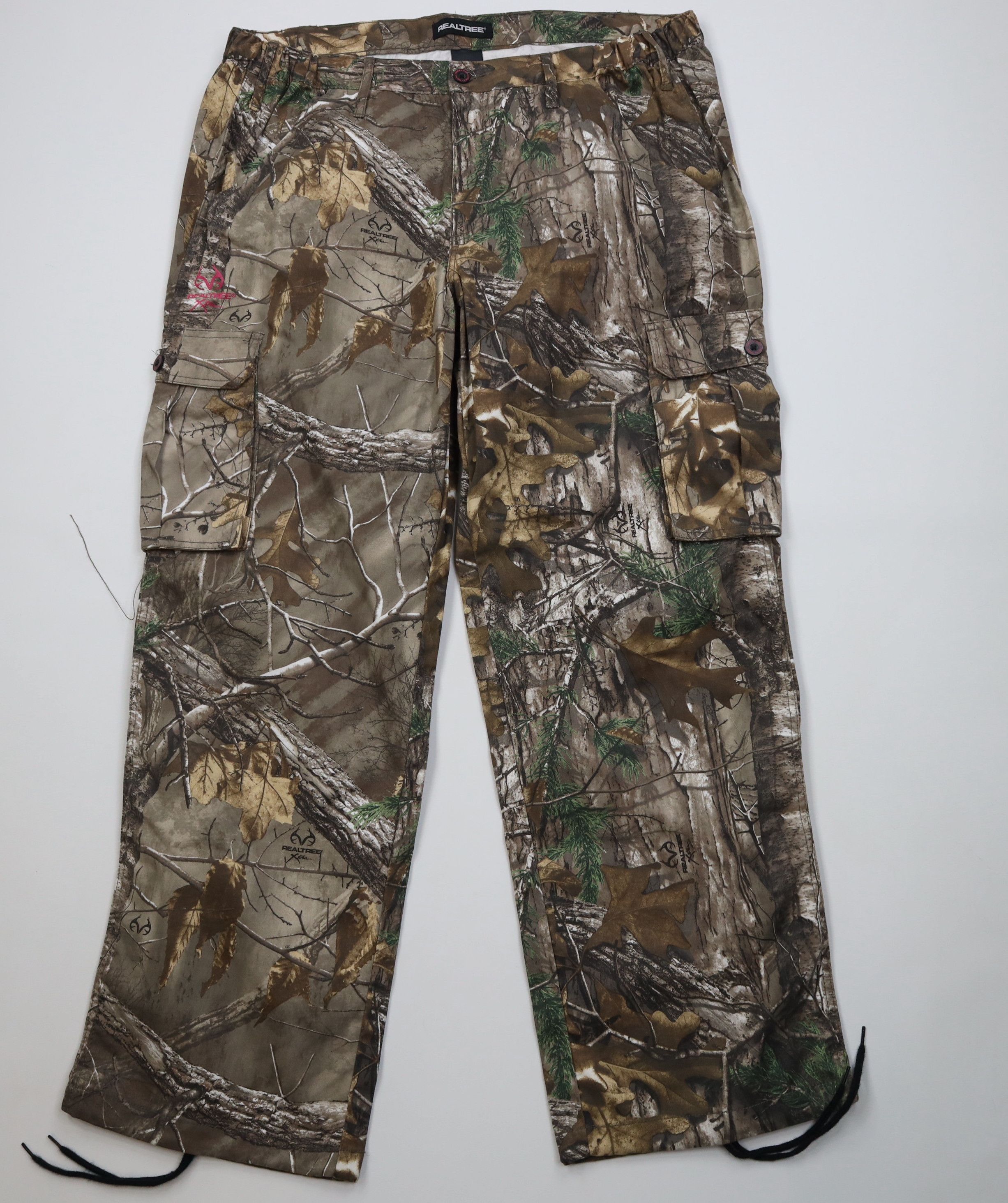 Vintage Vintage Y2K Streetwear Camouflage Wide Leg Cargo Pants Size 40" / US 18 - 1 Thumbnail
