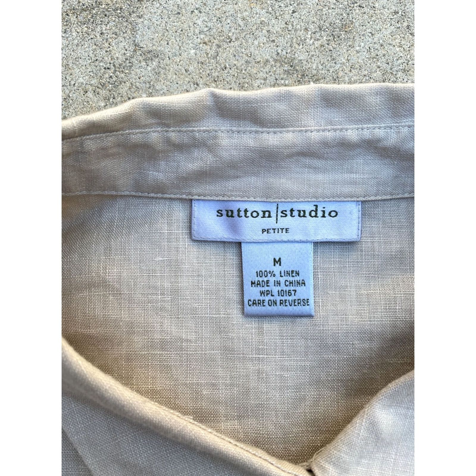 Vintage Sutton Studio Women's Vintage Petite 100% Linen Button-Up Shirt Medium Tan Linen Button-Up Shirt Vintage Petite Women Size M / US 6-8 / IT 42-44 - 4 Thumbnail