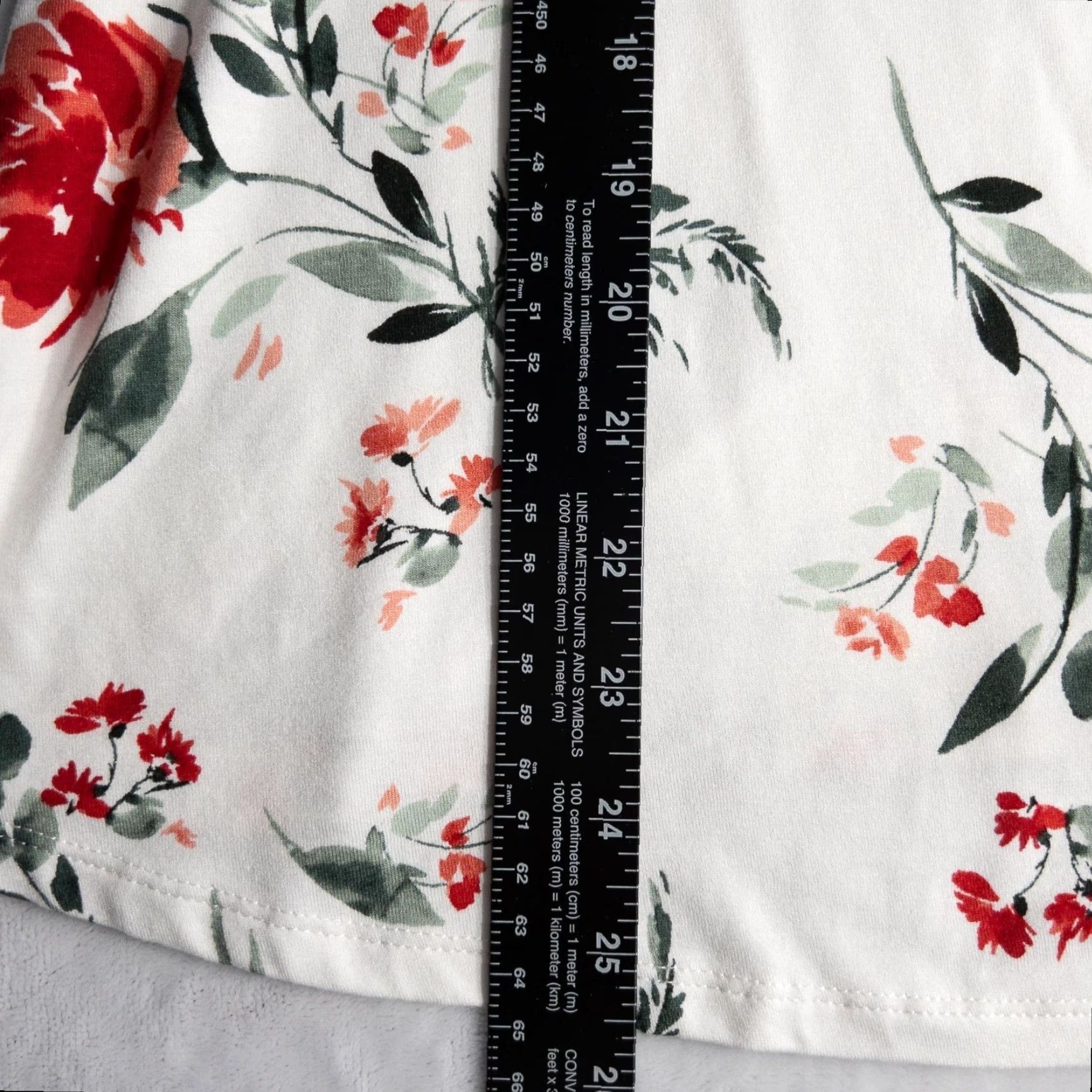 Torrid Torrid Super Soft Knits Ivory Red Floral Ruffle Tank Top Shirt Womens Plus 00 Sleeveless Knit Rayon Spandex Stretch N/A Size XXS / US 00 / IT 34 - 7 Thumbnail
