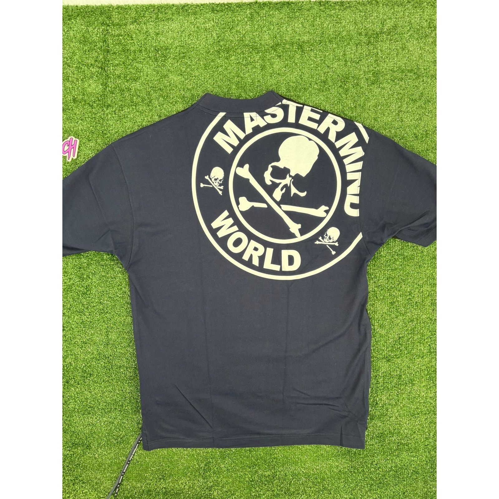 Mastermind Japan Mastermind World 2-Color Black/Navy T-Shirt Size Medium Size US M / EU 48-50 / 2 - 2 Thumbnail