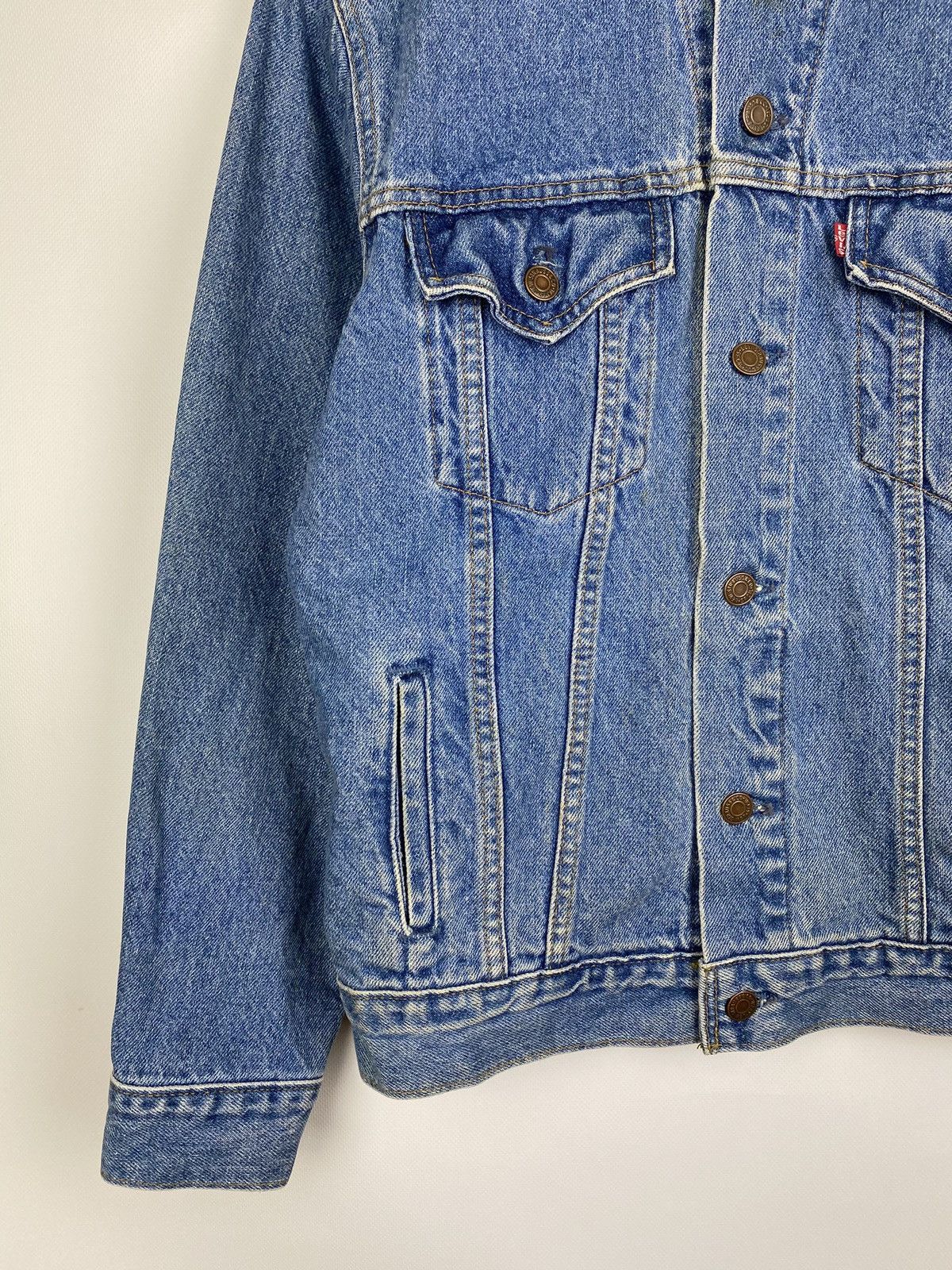 Levi's × Vintage Levis vintage men’s denim trucker jacket size Xl Size US XL / EU 56 / 4 - 8 Thumbnail