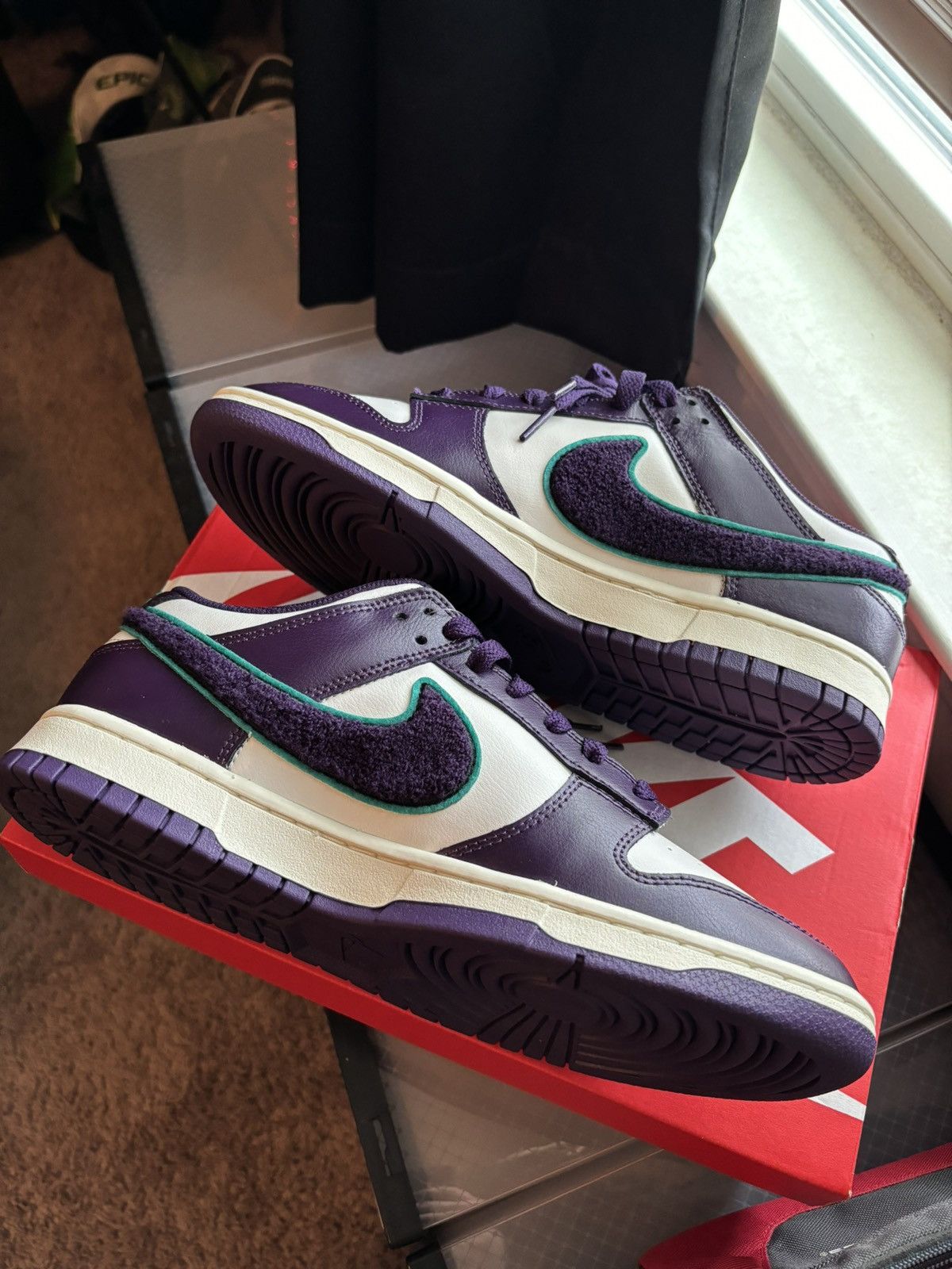 Nike dunk low ‘chenille swoosh’