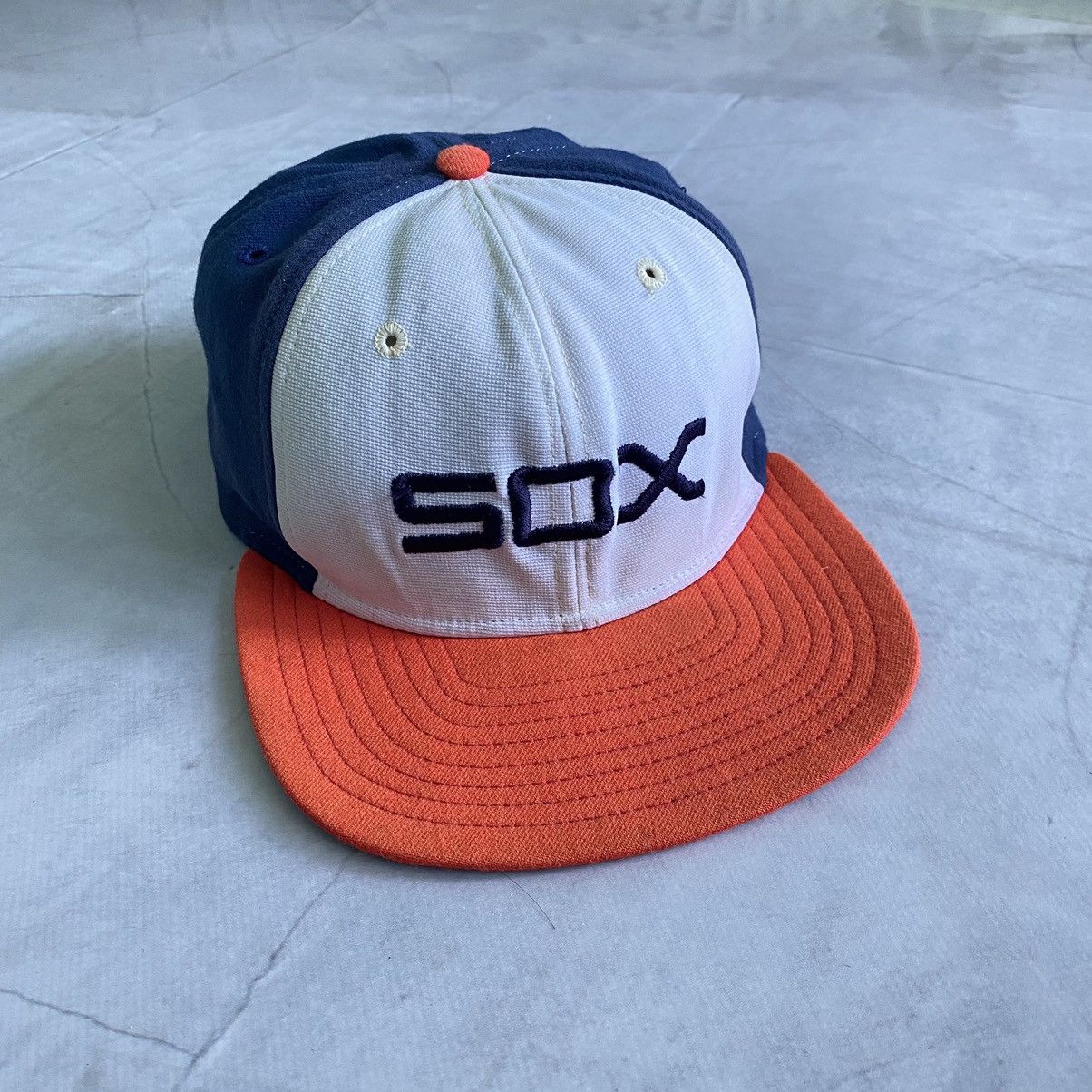 MLB × Vintage Vintage 80s Chicago White Sox New Era Rare Big Logo MLB Cap Size ONE SIZE - 1 Thumbnail