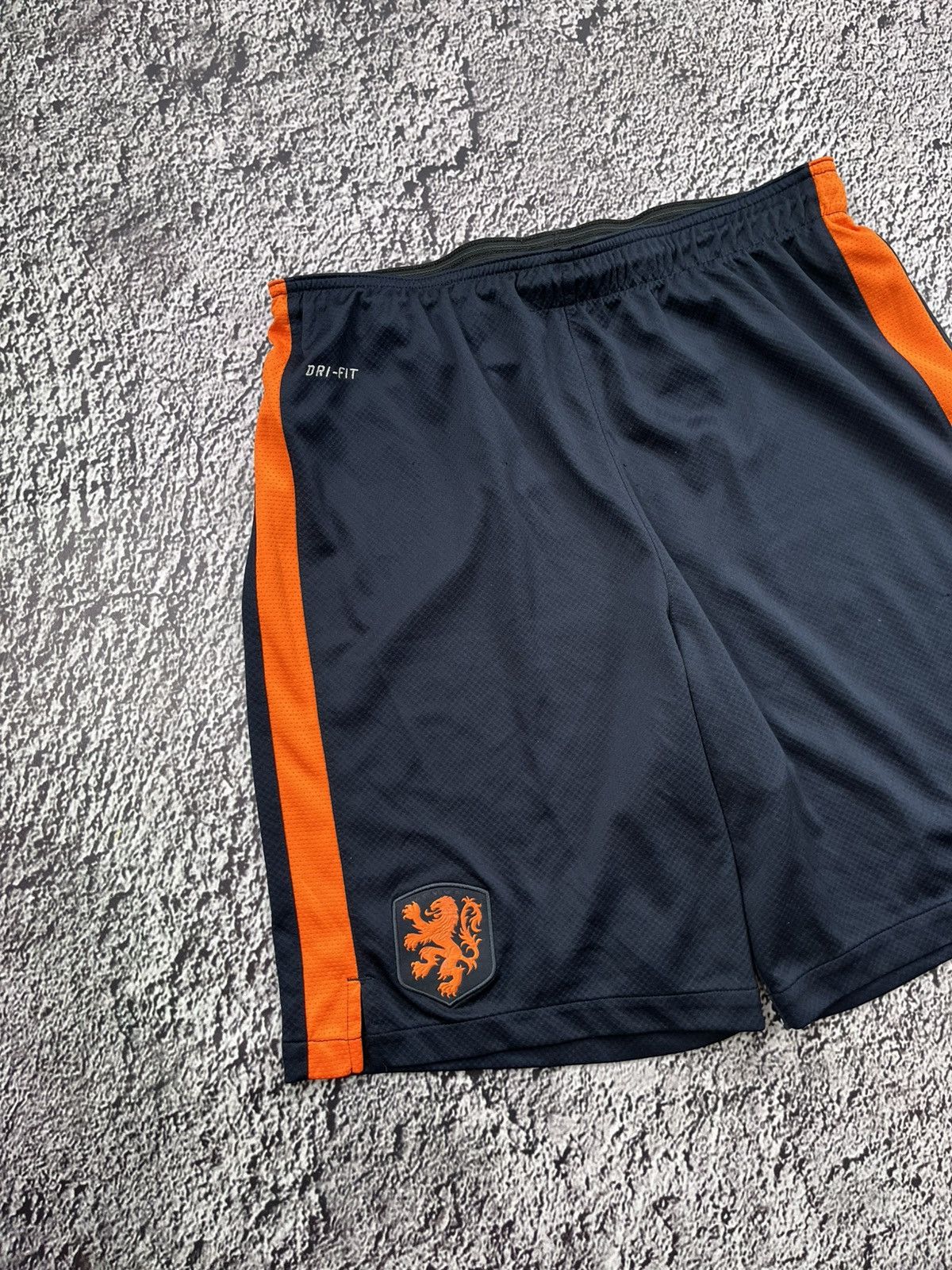 Vintage Nike Vintage Netherlands Soccer Shorts 00s Size US 32 / EU 48 - 2 Thumbnail