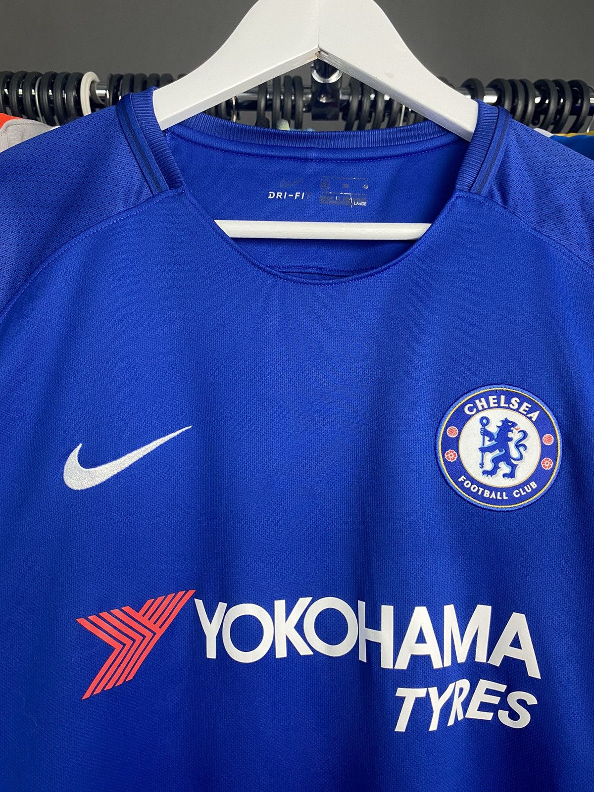 Nike 2017/18 NIKE CHELSEA HOME SOCCER FOOTBALL JERSEY SHIRT Size US XL / EU 56 / 4 - 5 Thumbnail