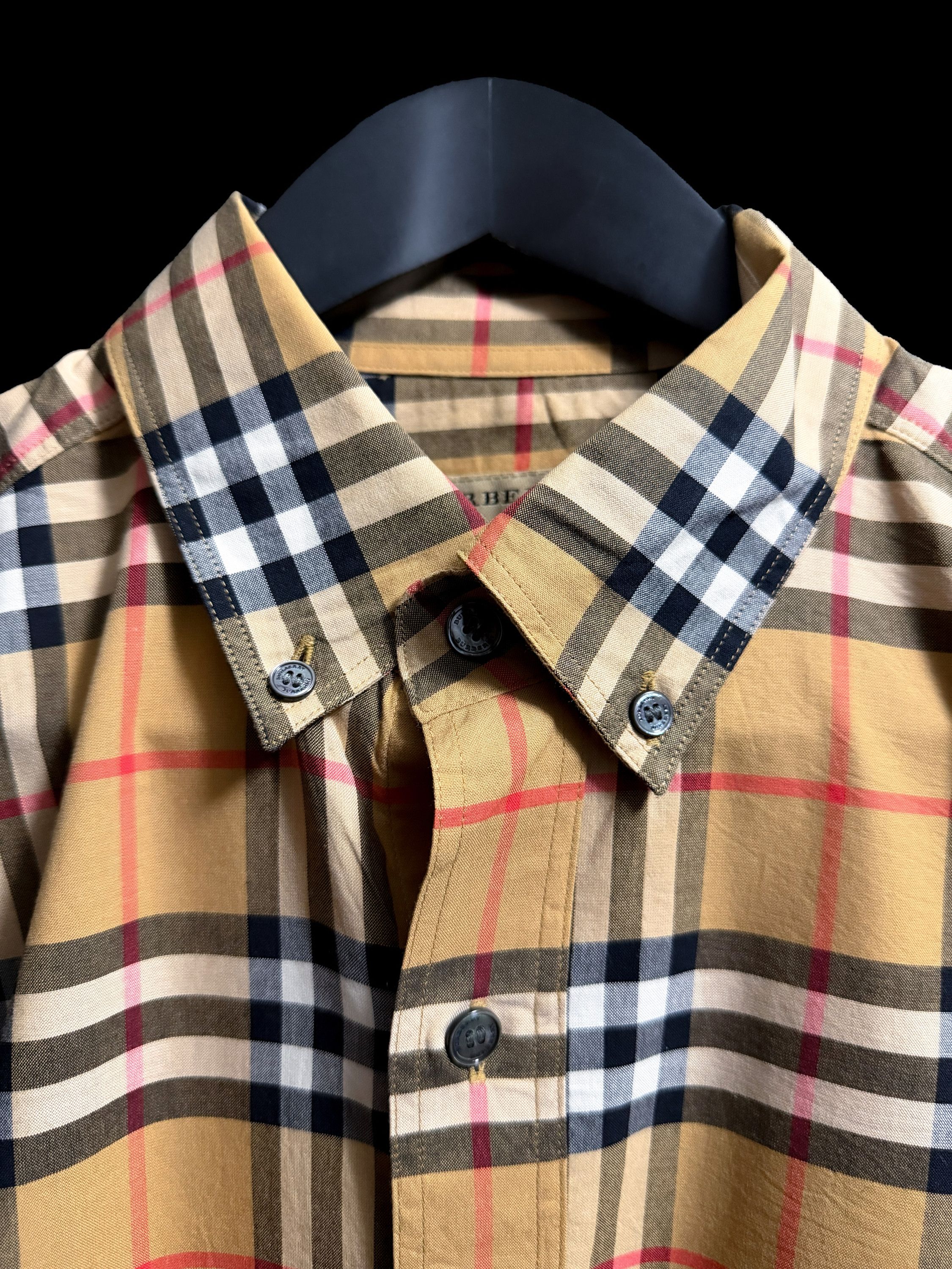 Burberry CHECK SHORT SLEEVE BUTTONED SHIRT Size US S / EU 44-46 / 1 - 2 Thumbnail