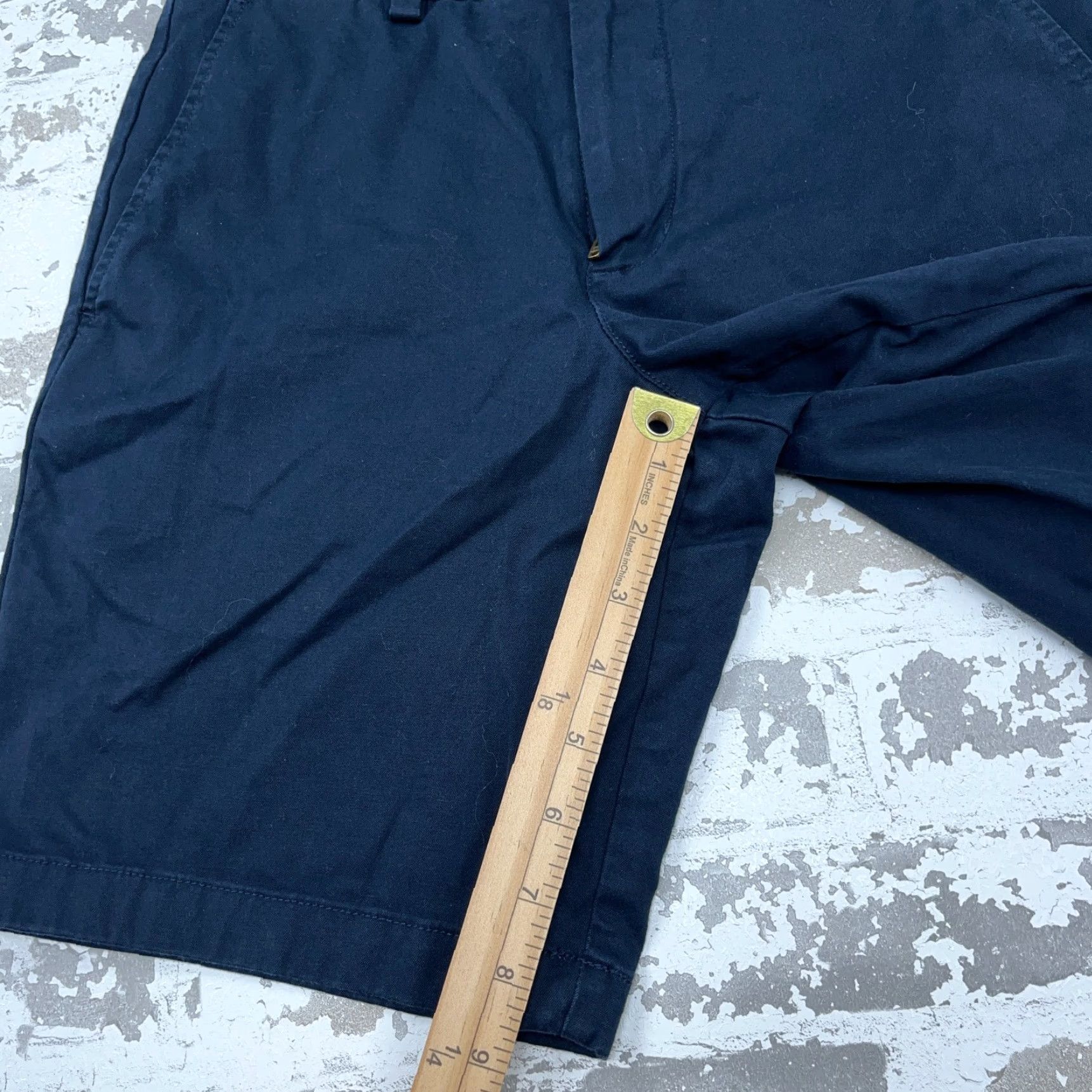 Vineyard Vines Vineyard Vines Shorts Men 28 Navy Blue Chino Flat Front Dark Preppy Whale Shep Surf Beach Classic Modern 90s Mens Size US 28 / EU 44 - 6 Thumbnail