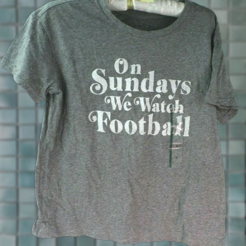 Vintage Fifth Sun T-Shirt Grey M Womens On Sundays We Watch Football Size ONE SIZE - 1 Thumbnail