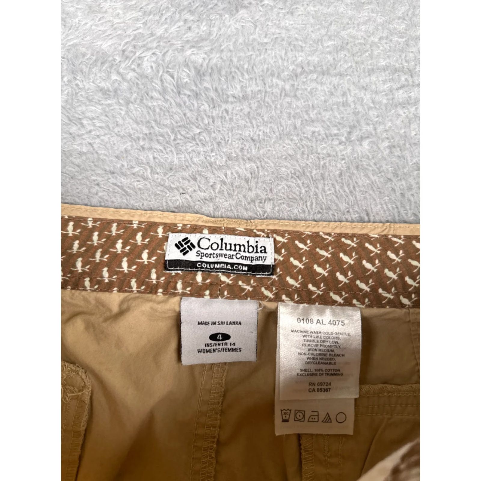 Vintage Columbia Women's Cargo Shorts Size 4 Beige 100% Cotton Hiking Casual 14 Inseam Regular Fit Size 27" / US 4 / IT 40 - 7 Thumbnail