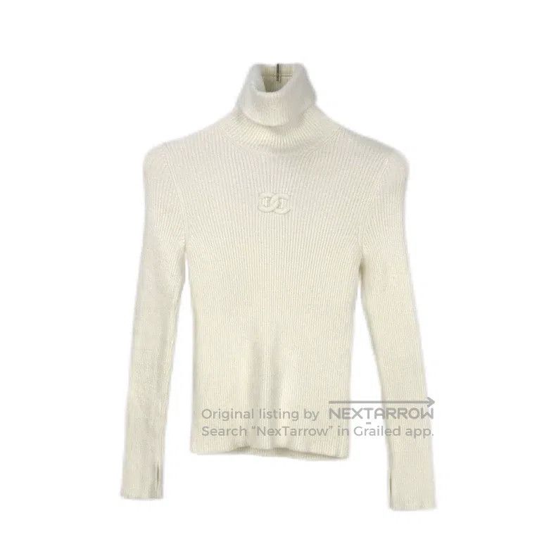 Chanel Chanel White three-dimensional logo elastic high-neck swea Size XS / US 0-2 / IT 36-38 - 1 Thumbnail