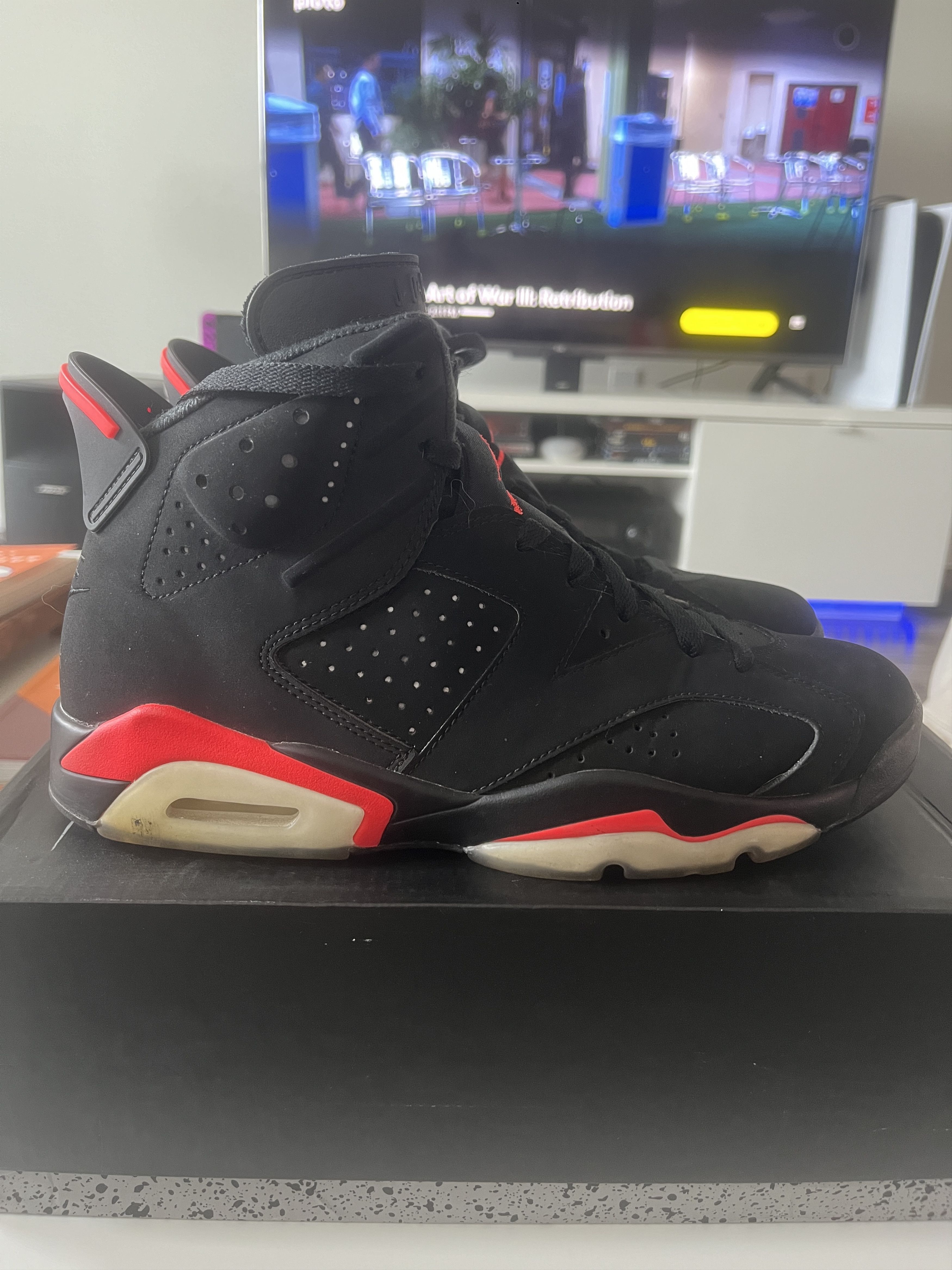 Jordan Brand Air Jordan 6 Infrared Size US 9.5 / EU 42-43 - 2 Thumbnail