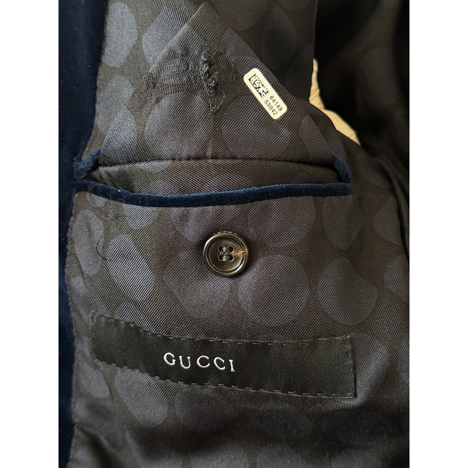 Gucci Gucci, Single breasted blazer in blue navy velour Size US M / EU 48-50 / 2 - 3 Thumbnail