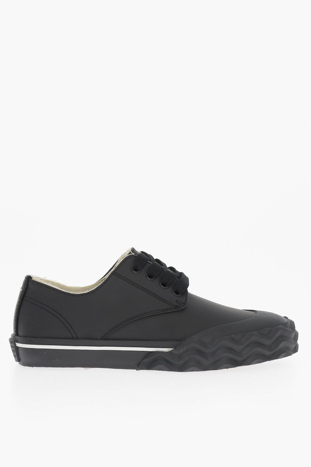 og1mm1224 Leather Low-Top Sneakers in Black