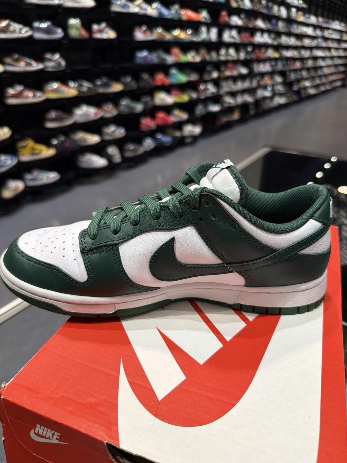 Nike Nike Dunk Low Michigan State Size 8.5 Preowned Authentic Size US 8.5 / EU 41-42 - 12 Thumbnail