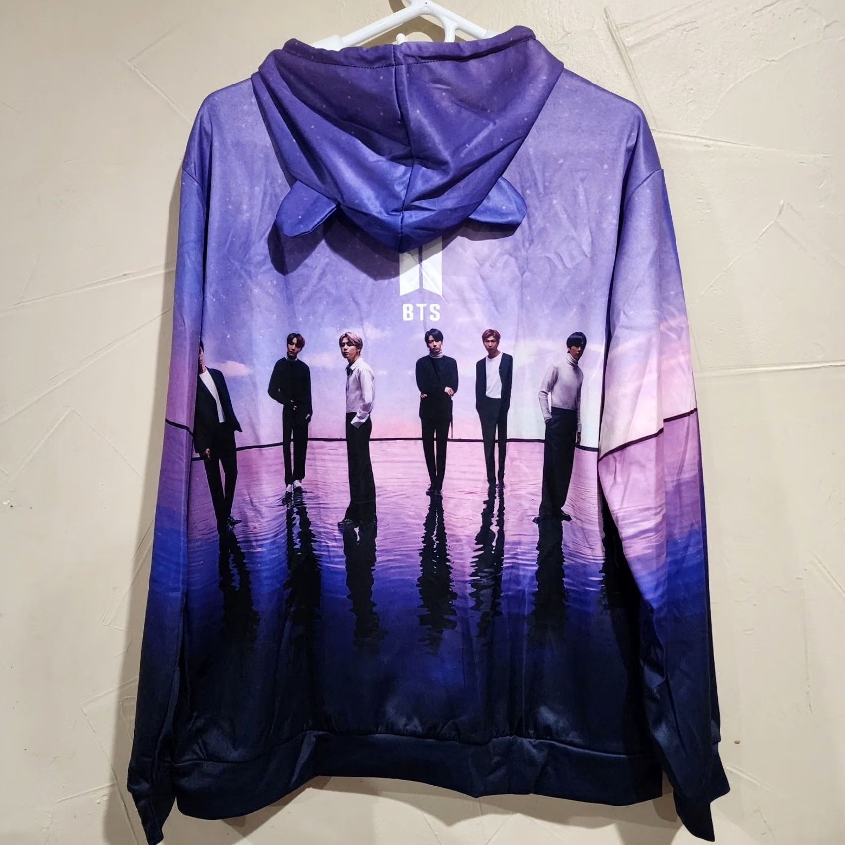Pinko NWOT BTS Band Purple Pink Long Sleeve Hoodie Sweatshirt Ears Polyester Sz L Unisex Adults Pullover Hooded Regular Fit / Fall Winter Spring Shirt Size US L / EU 52-54 / 3 - 5 Thumbnail