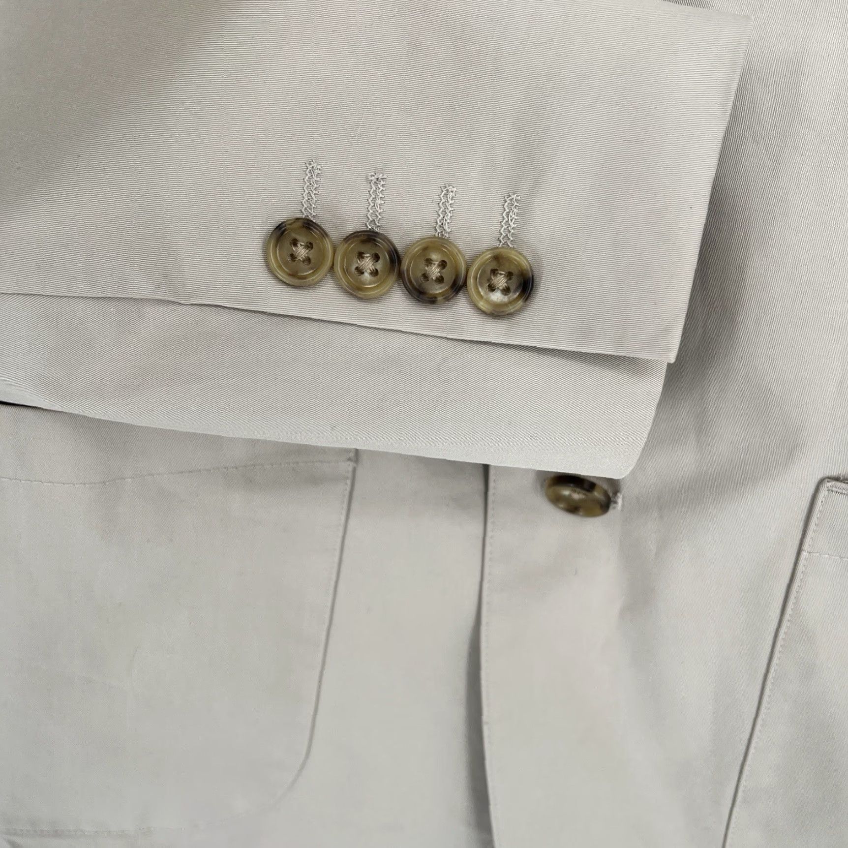 Bonobos VINTAGE BONOBOS Tessuti Sondrio Italian Stretch Cotton Blazer Jacket 38R Beige Men's Blazer 2 Button Front 4 Button Sleeve Athletic Regular Size 38R - 4 Thumbnail