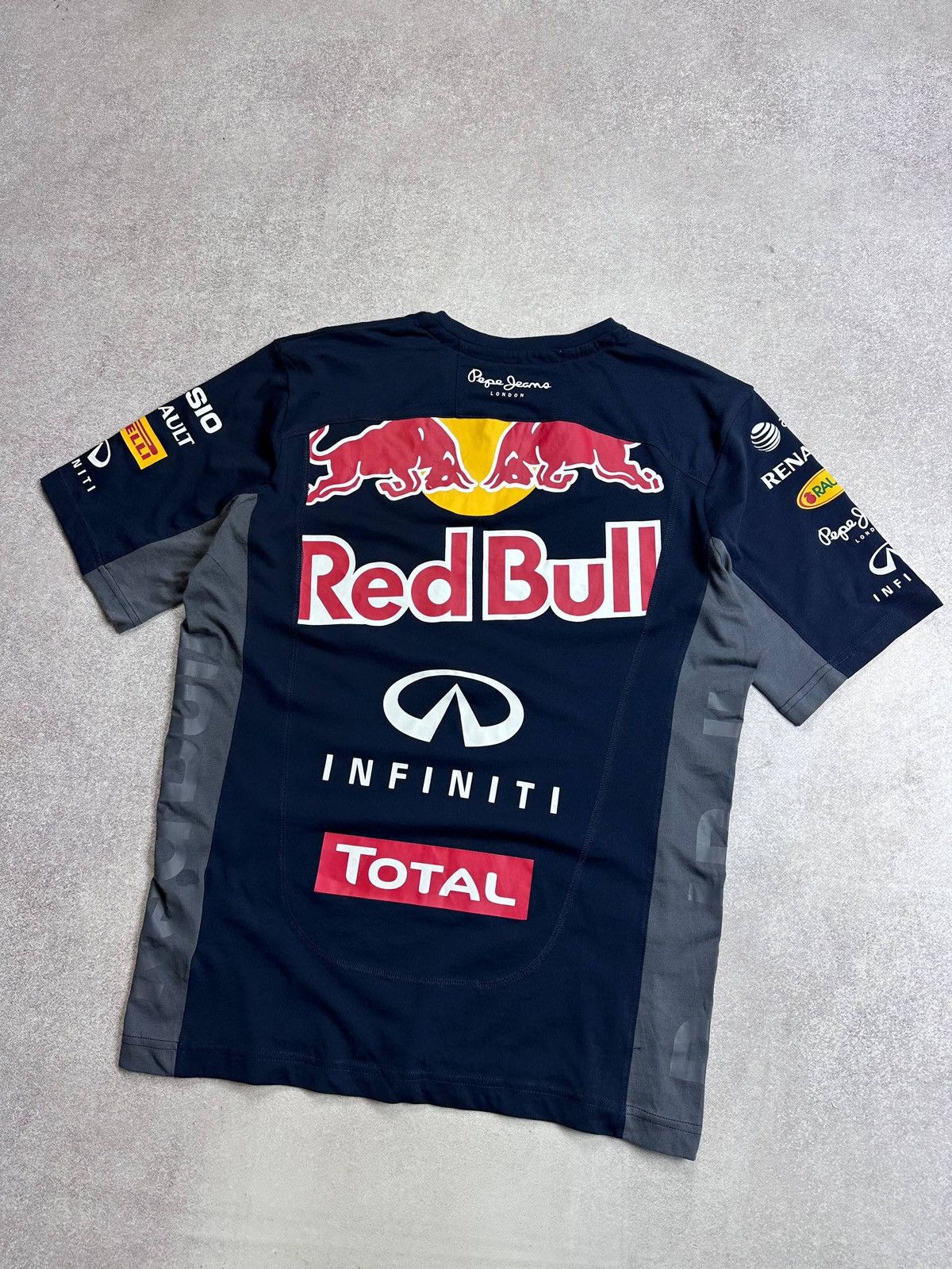 Pepe Jeans Vintage Pepe Jeans F-1 Racing Red Bull T-shirt M Size US M / EU 48-50 / 2 - 2 Thumbnail