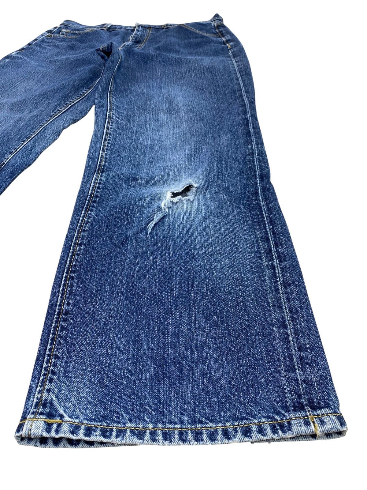 GU Vintage GU Blue Wash Style Ripped Jeans Size US 31 - 6 Thumbnail