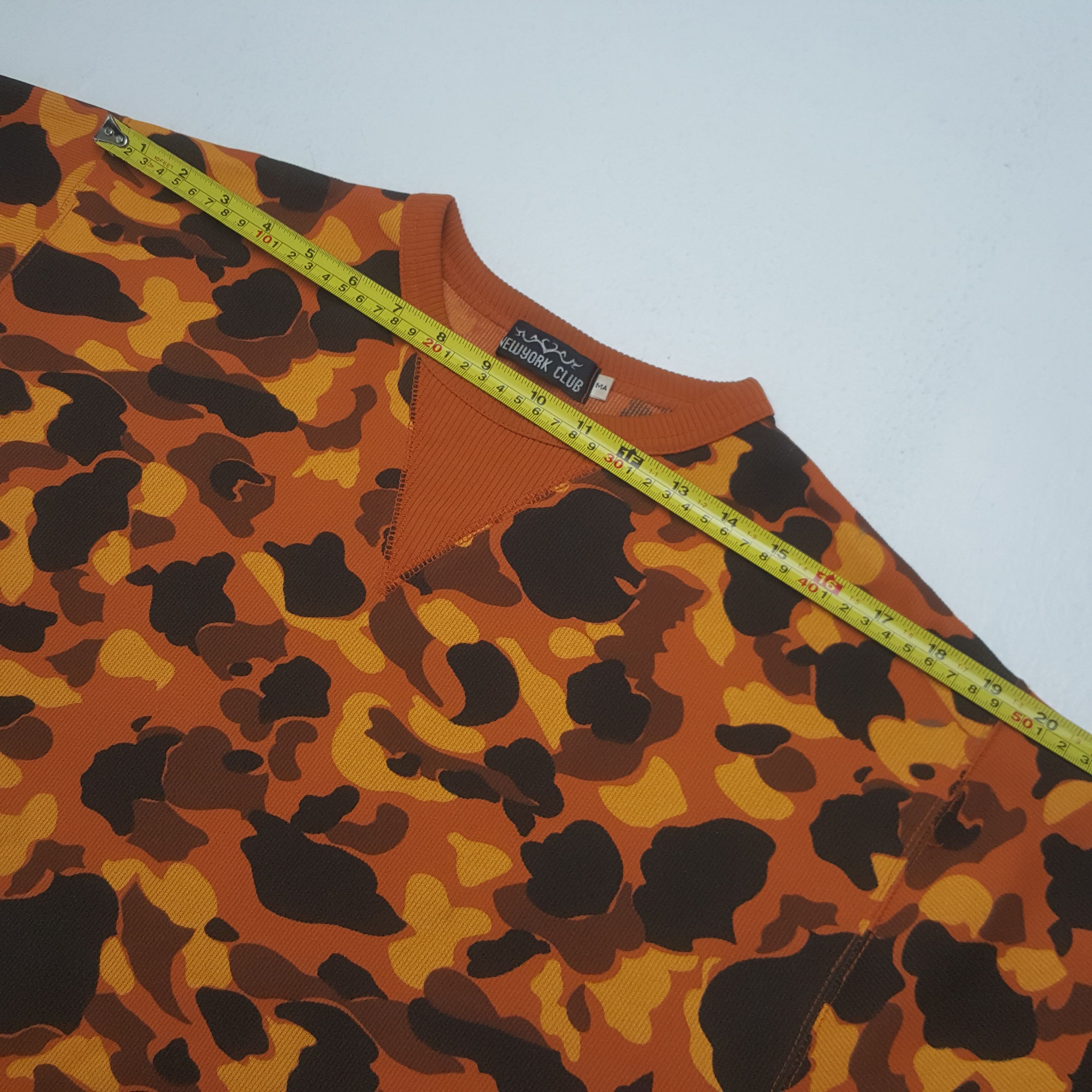 Vintage Vintage New York Club Camo Sweatshirt C320N18 Size US M / EU 48-50 / 2 - 5 Thumbnail