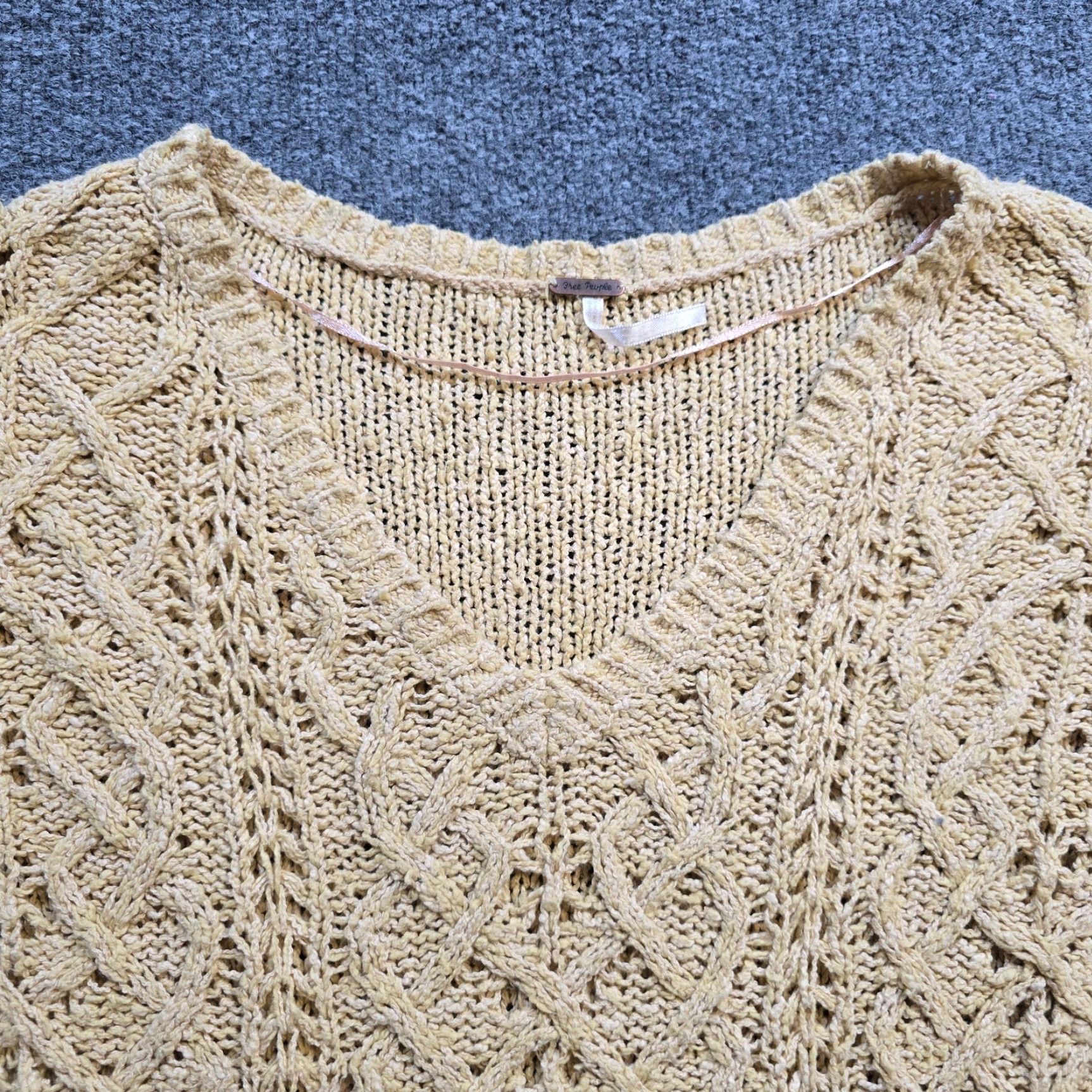 Free People VINTAGE Free People Sweater Womens XS Yellow Crochet Open Knit Casual Distressed Size XS / US 0-2 / IT 36-38 - 2 Thumbnail