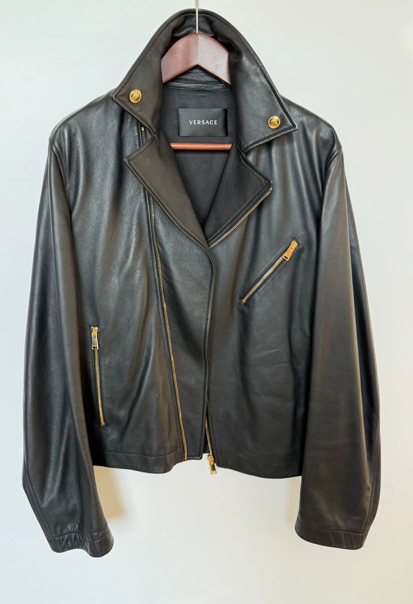 Versace Versace Medusa Gold Buckle Lambskin Moto Jacket 52 Size US L / EU 52-54 / 3 - 5 Thumbnail