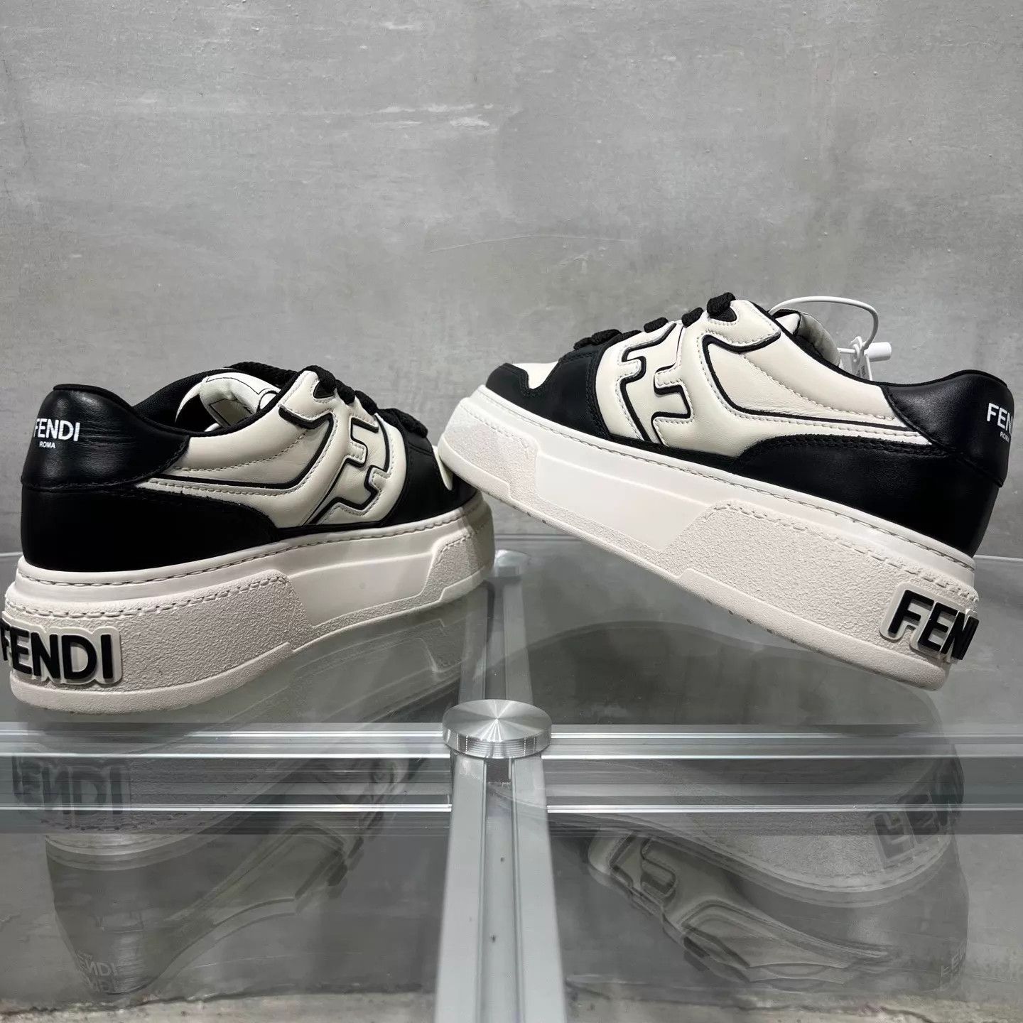 Fendi Fendi Match Black & White Platform Sneakers Size 38 Size US 7.5 / IT 37.5 - 5 Thumbnail