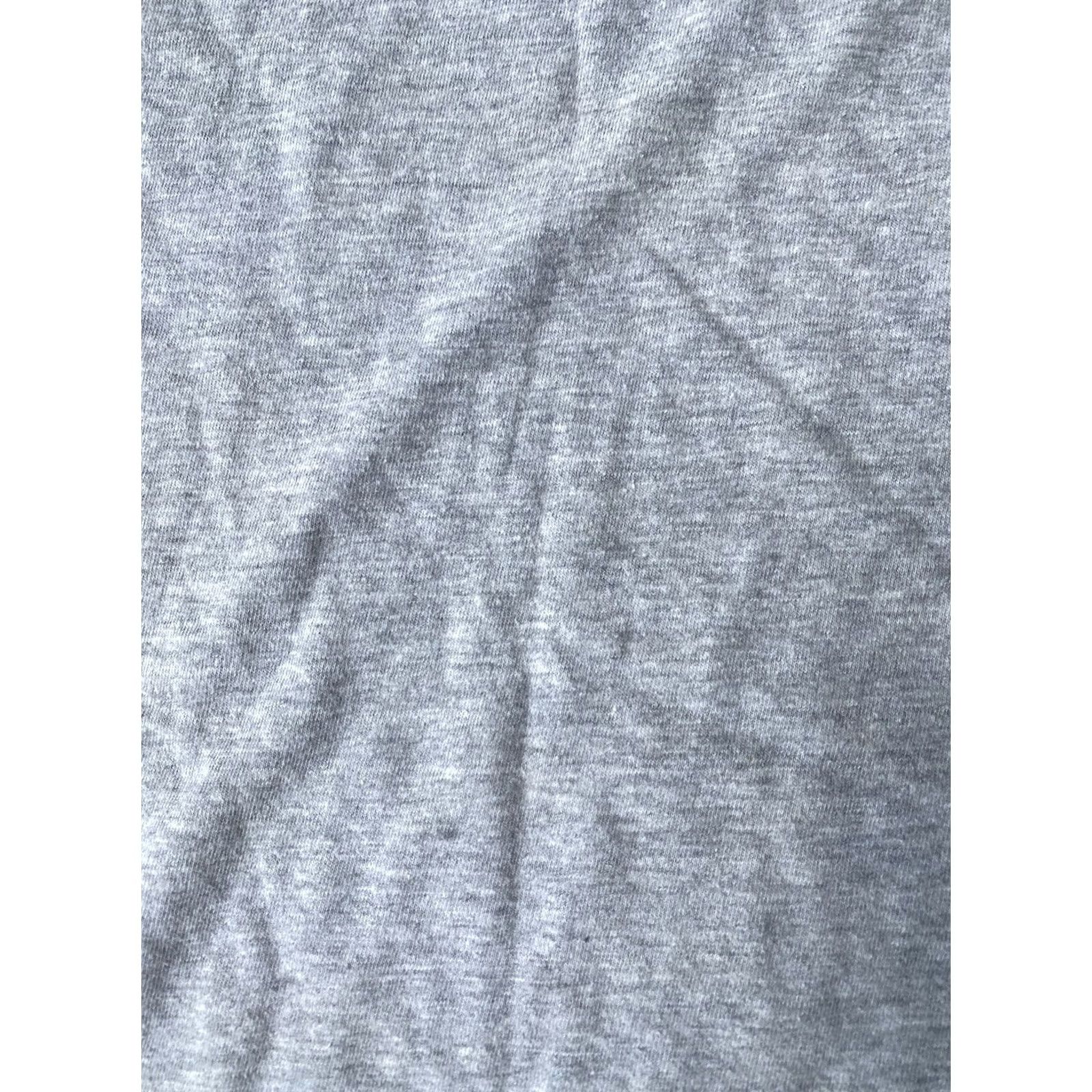 Nike VINTAGE Nike Basketball Spell Out T-Shirt 2XL Gray Crew Neck Long Sleeve Men - USA 90s Retro Hip Hop College Sports Pattern Embroidered Knit Cotton Size US XXL / EU 58 / 5 - 6 Thumbnail