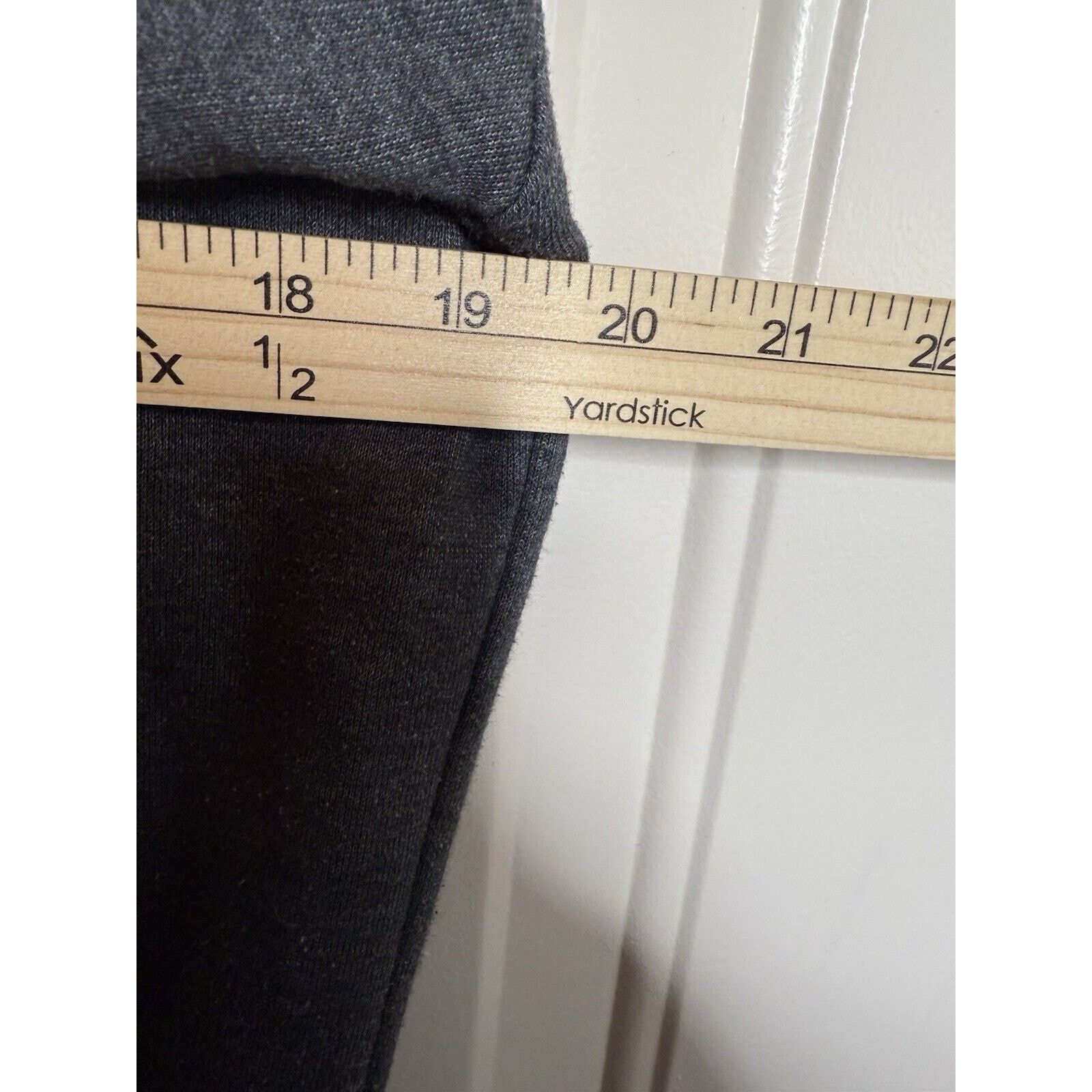 Champion Champion Gray Hoodie Pullover Sweatshirt Gray Men’s Small Size US S / EU 44-46 / 1 - 7 Thumbnail