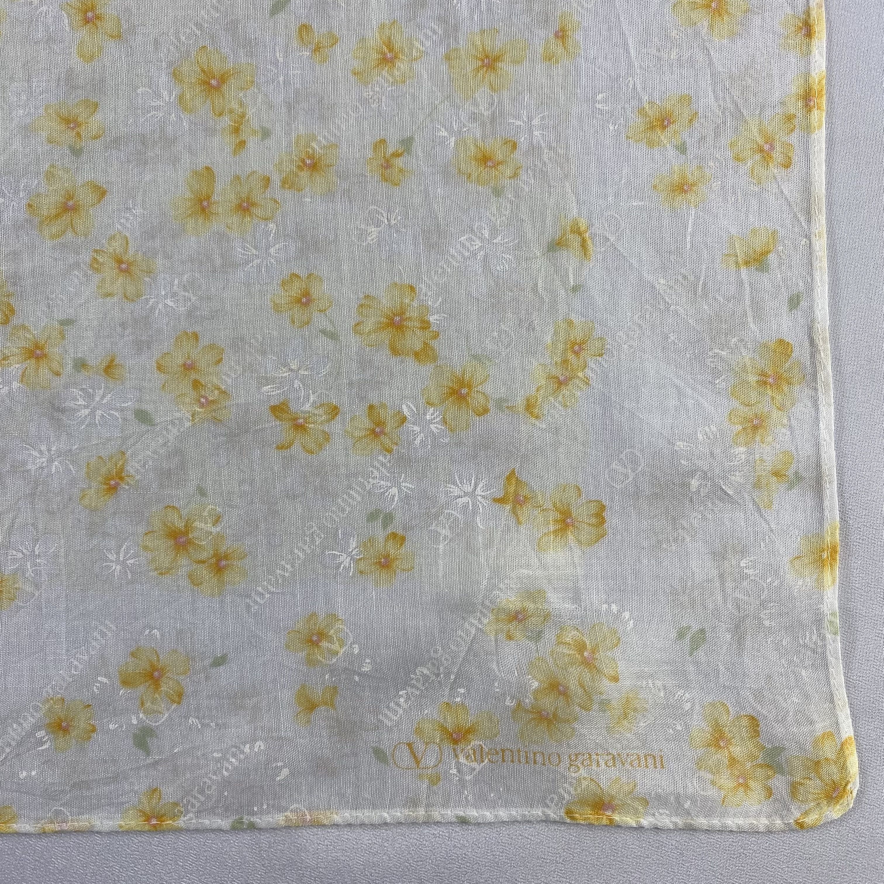 Valentino × Vintage Valentino Garavani Bandana/ Handkerchief / Neckerchief-P1349 Size ONE SIZE - 3 Thumbnail
