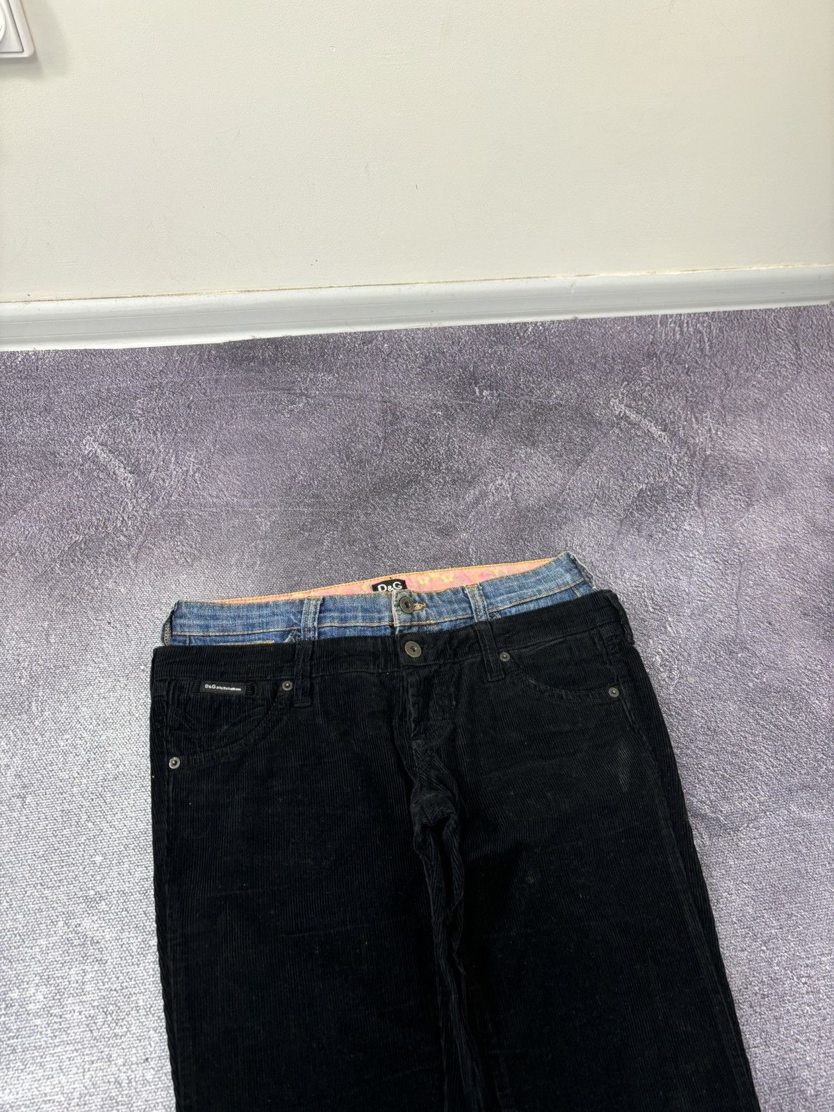 Dolce & Gabbana Vintage Dolce & Gabbana Lovely Women’s Black Corduroy Jeans Size 27" / US 4 / IT 40 - 4 Thumbnail