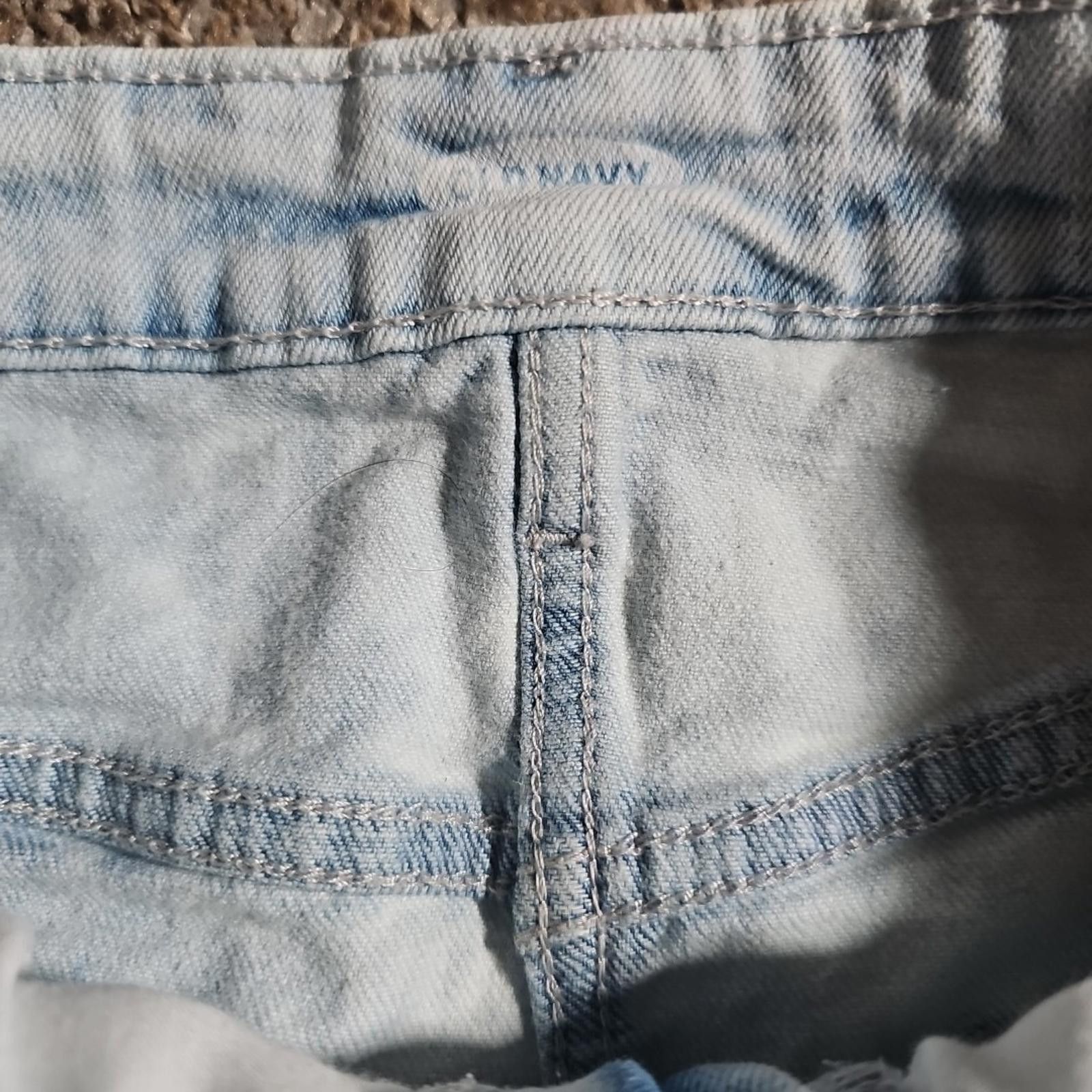 Old Navy Old Navy Sz 12 Jean Cutoff Skirt Size 34" / US 12 / IT 48 - 3 Thumbnail