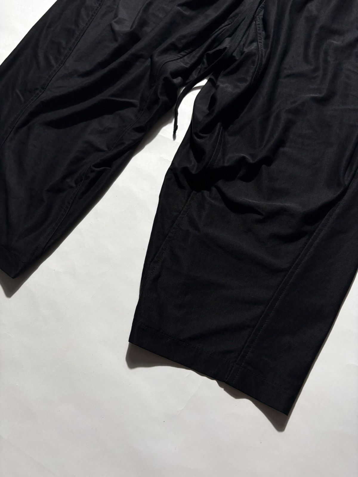 Julius JULIUS SS19 BEELZEBUB CROPPED BLACK PANTS Size US 26 / EU 42 - 4 Thumbnail