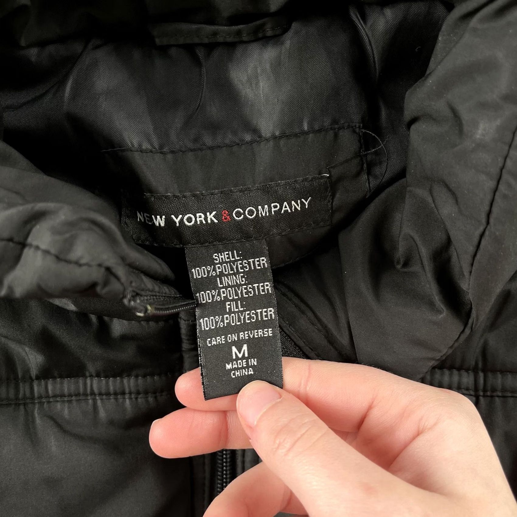 Vintage VINTAGE New York & Company Vest Womens Medium Black Quilted Full Zip Collared Size M / US 6-8 / IT 42-44 - 3 Thumbnail
