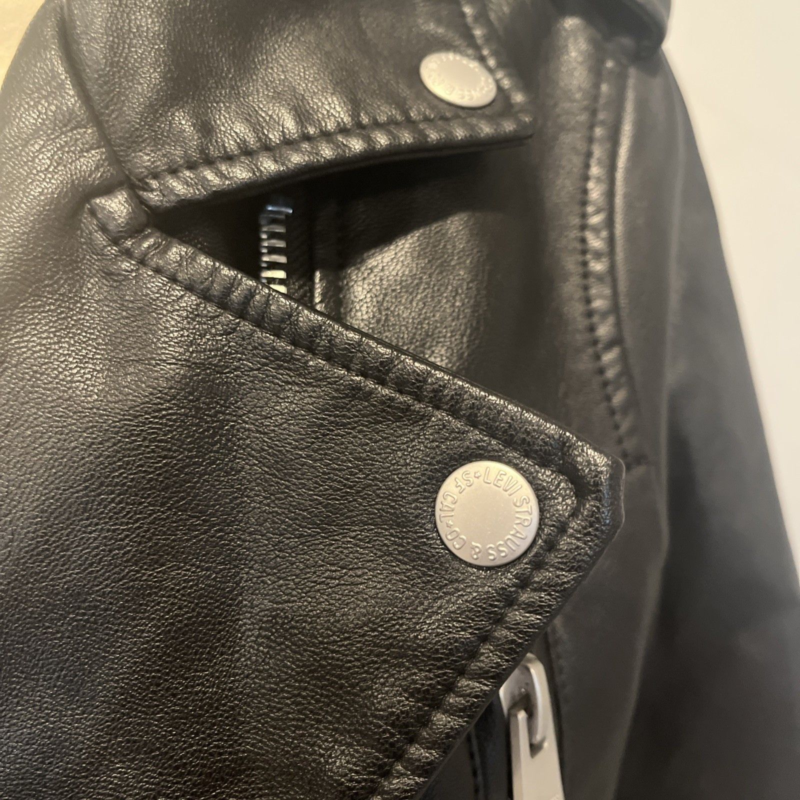 Levi's Levi's Faux Leather Asymmetrical Zip Motorcycle Moto Jacket Size S / US 4 / IT 40 - 7 Thumbnail