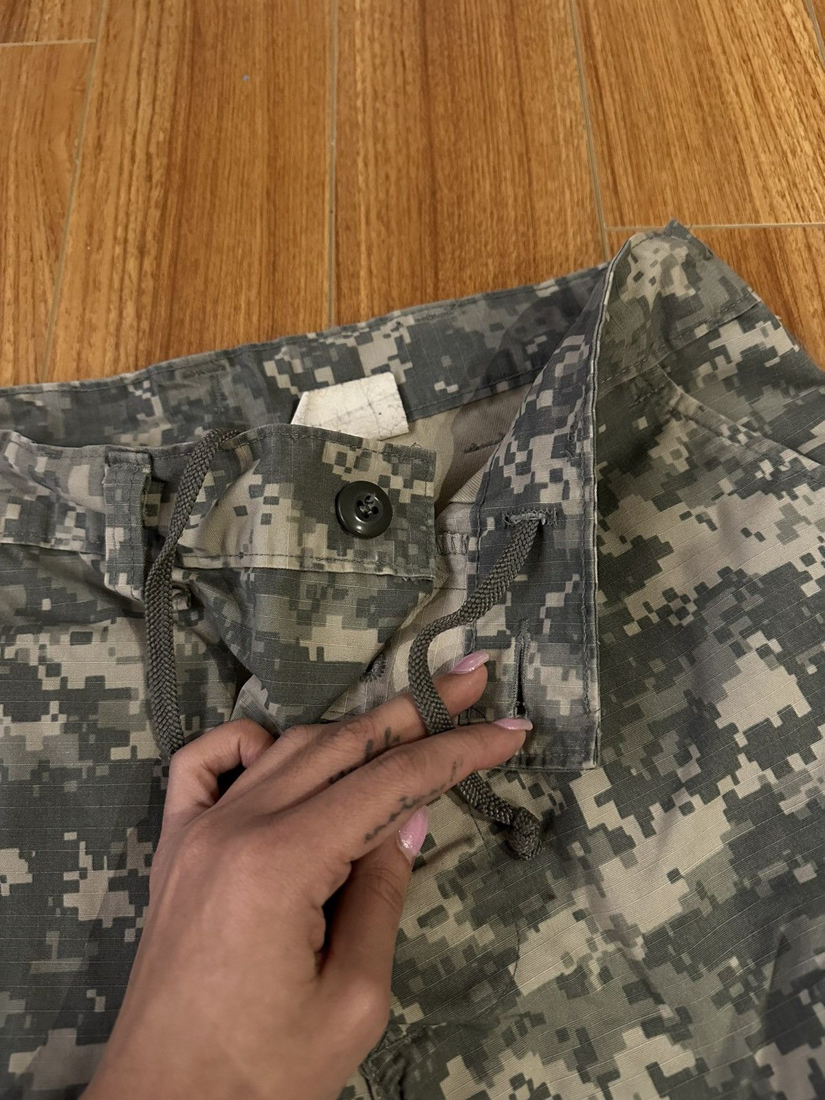 Vintage Camo Cargos Size US 34 / EU 50 - 2 Thumbnail