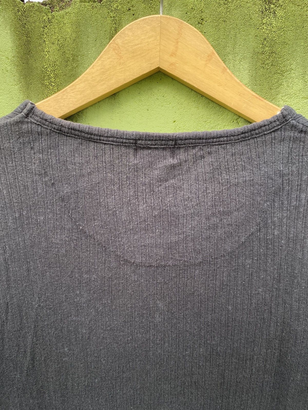 Takeo Kikuchi Takeo Kikuchi Ribbed V-neck With White Undershirt Layer Size US L / EU 52-54 / 3 - 9 Thumbnail