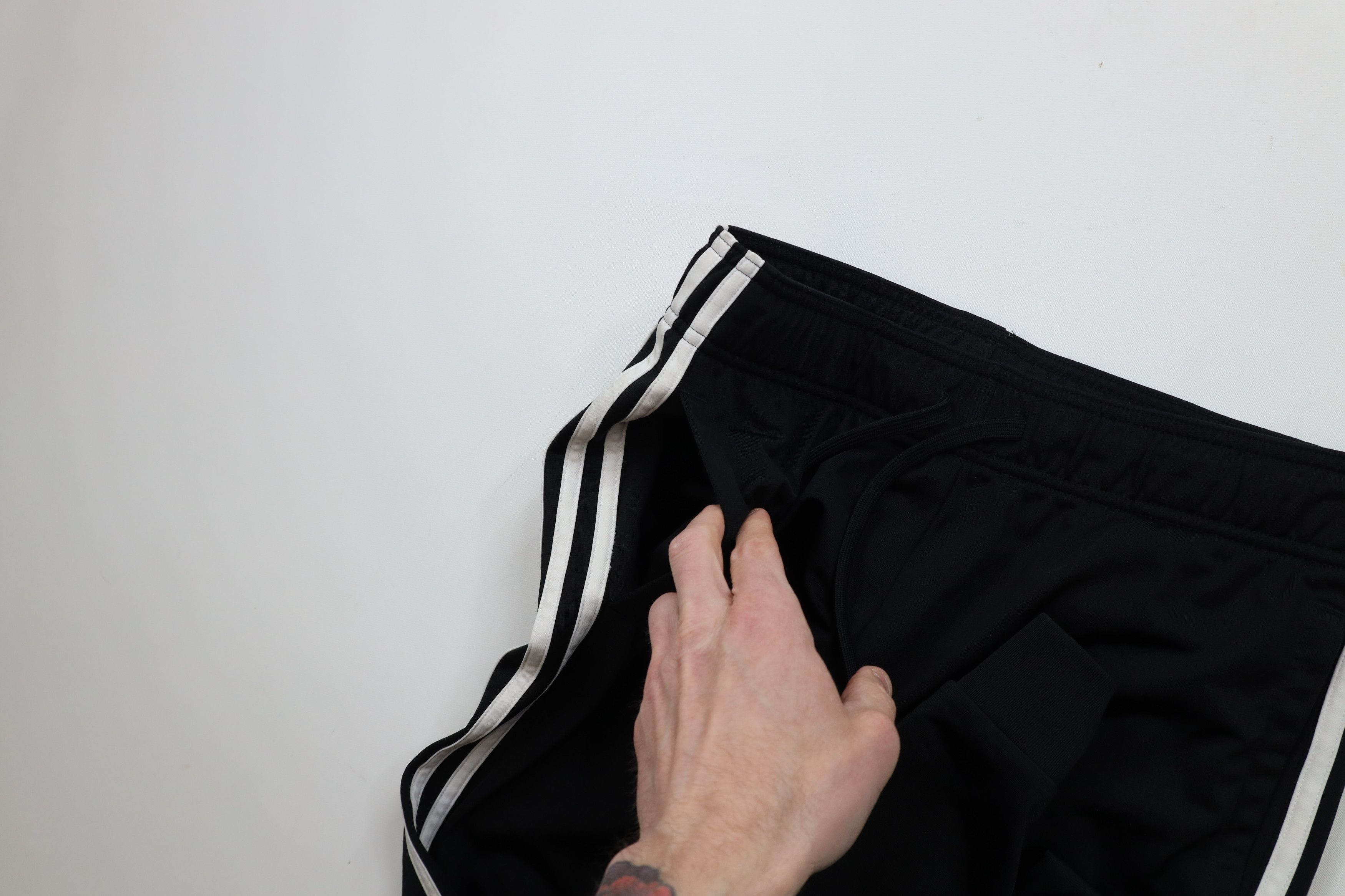 Adidas × Vintage Vintage Y2K Adidas Striped Cuffed Sweatpants Joggers Black Size US 32 / EU 48 - 7 Thumbnail