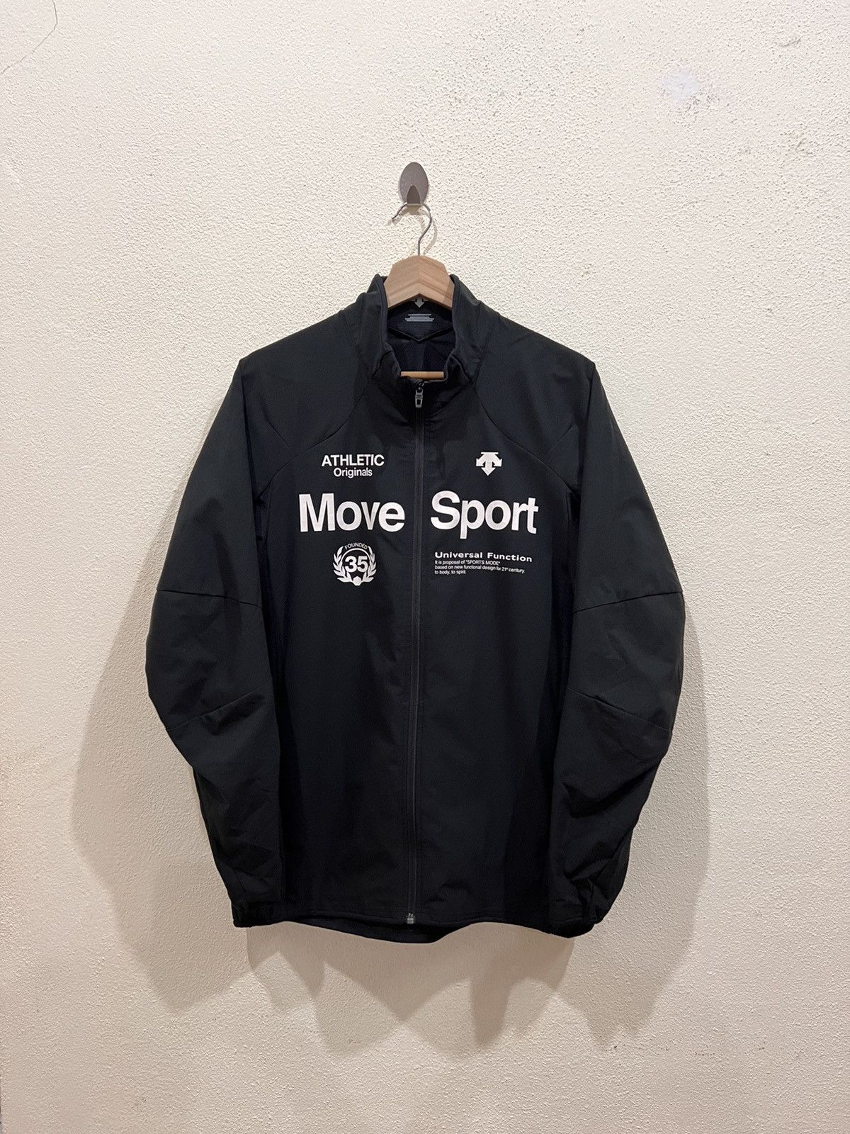 Descente × Streetwear Descente Spell Out Jacket | Grailed