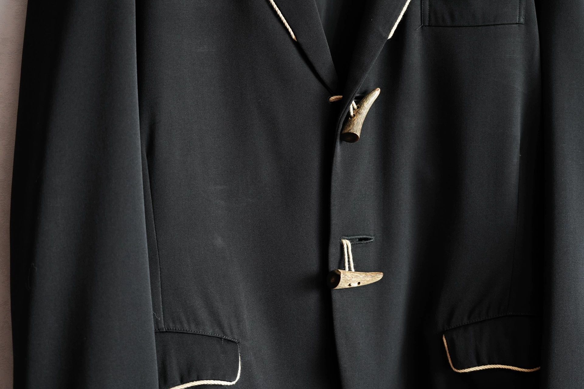 Yohji Yamamoto Yohji Yamamoto 87AW Horn Button Pleated Jacket M Size US M / EU 48-50 / 2 - 3 Thumbnail