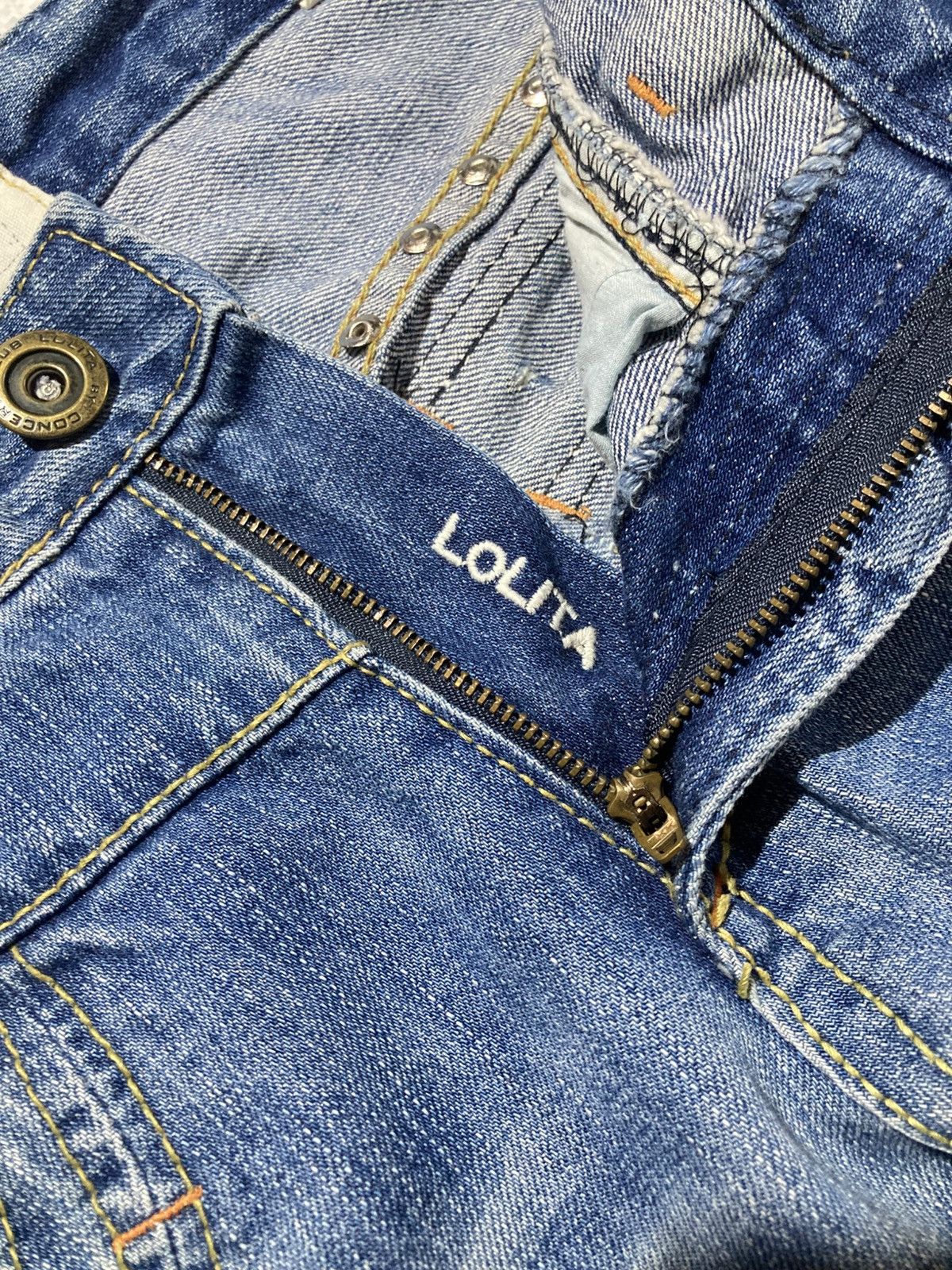 Japanese Brand 2000s Lolita Y2k Studded Faded 3/4 Jeans Pants Lgb Punk Size US 32 / EU 48 - 17 Thumbnail