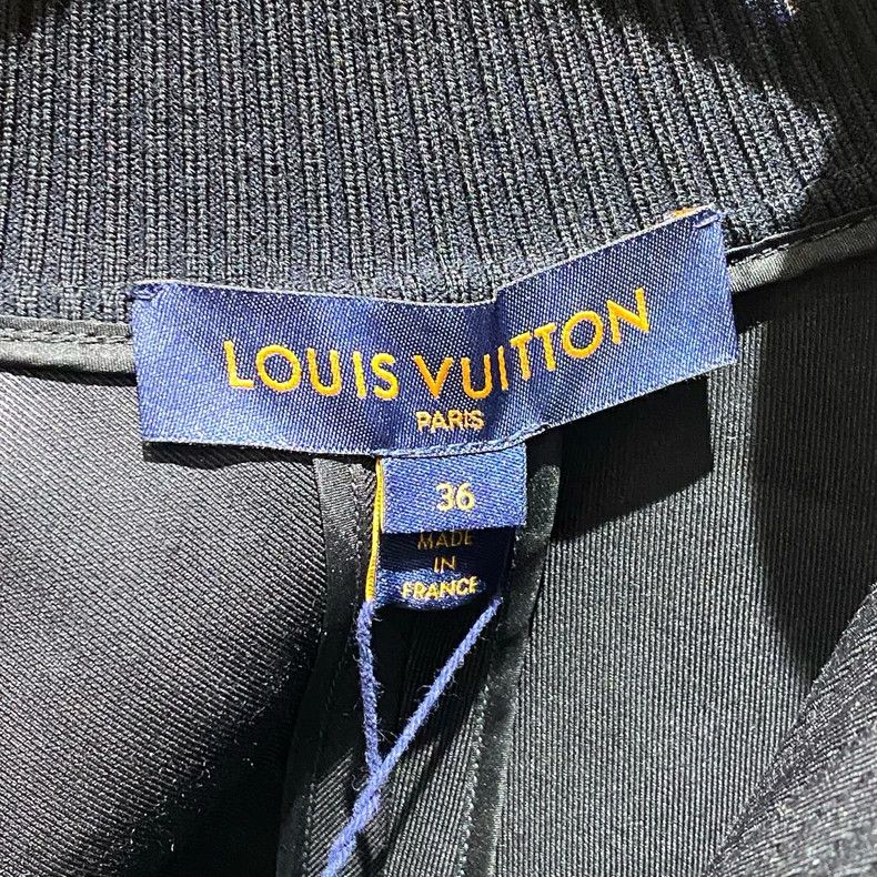 Louis Vuitton Louis Vuitton Love Embroidered Jacket Size XS / US 0-2 / IT 36-38 - 3 Thumbnail