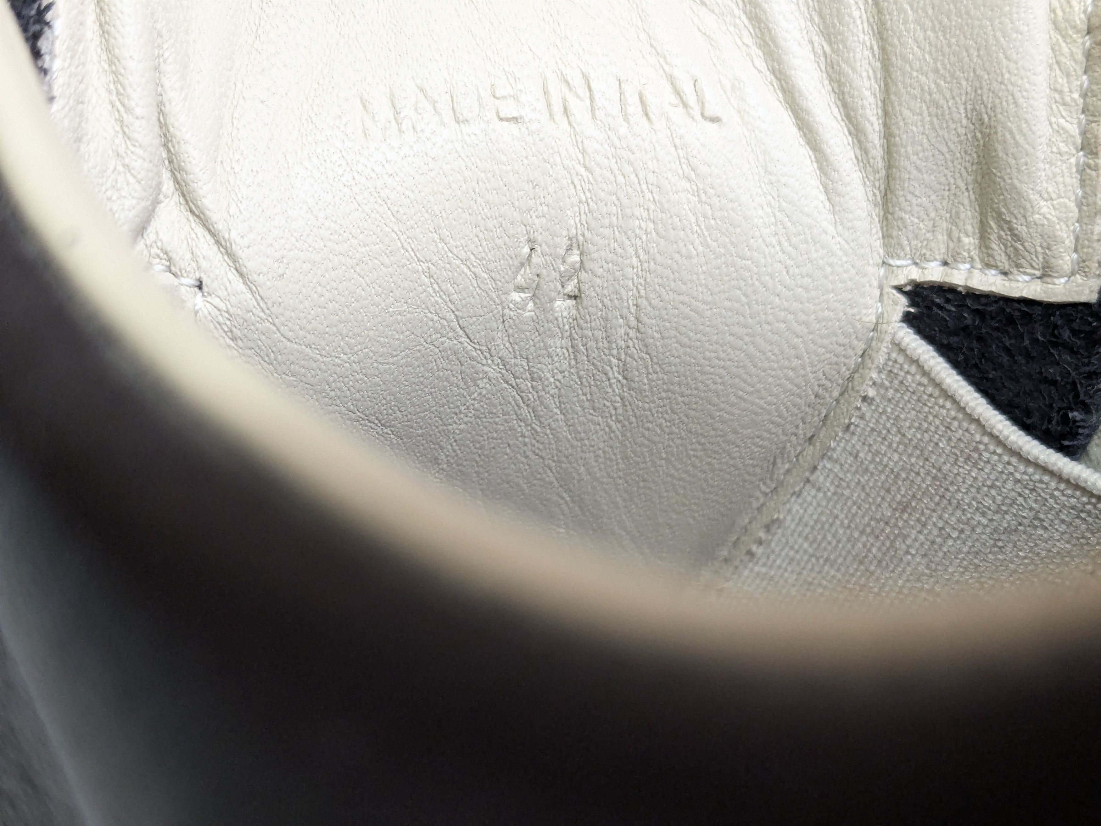 Maison Margiela Maison Margiela black pewter paint sneaker paint 9 42 Size US 9 / EU 42 - 7 Thumbnail